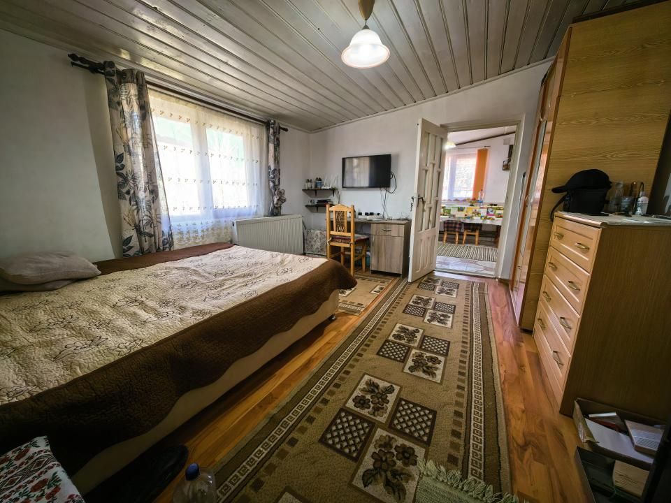 Casă 4 camere 90 mp mobilată + beci, anexe și 720 mp curte — fotografia 10