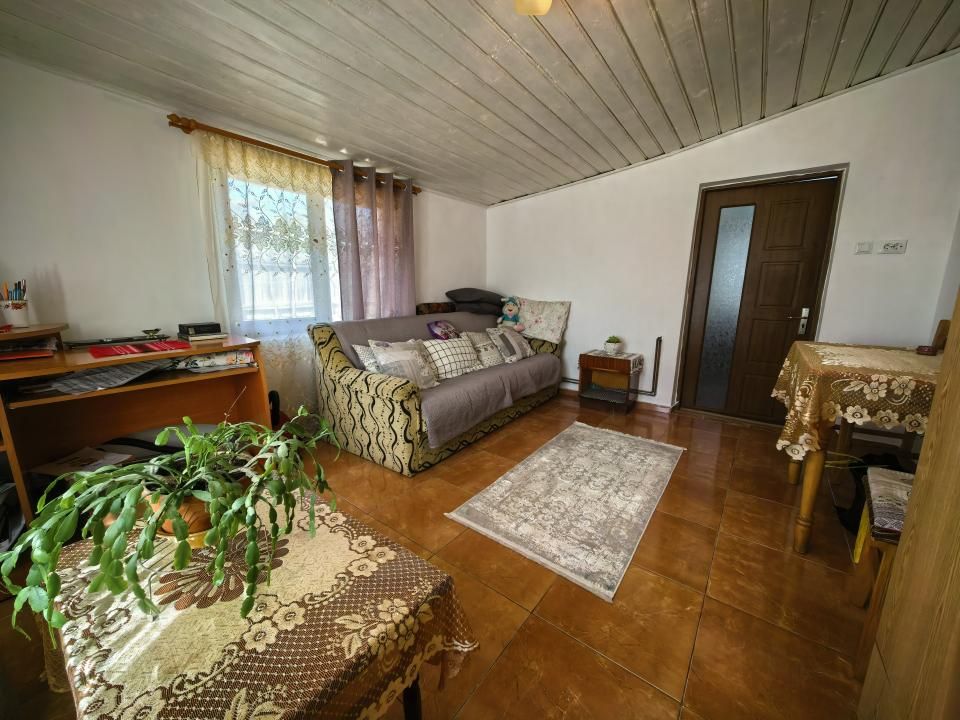 Casă 4 camere 90 mp mobilată + beci, anexe și 720 mp curte — fotografia 12
