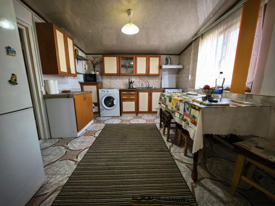 Casă 4 camere 90 mp mobilată + beci, anexe și 720 mp curte — fotografia 14
