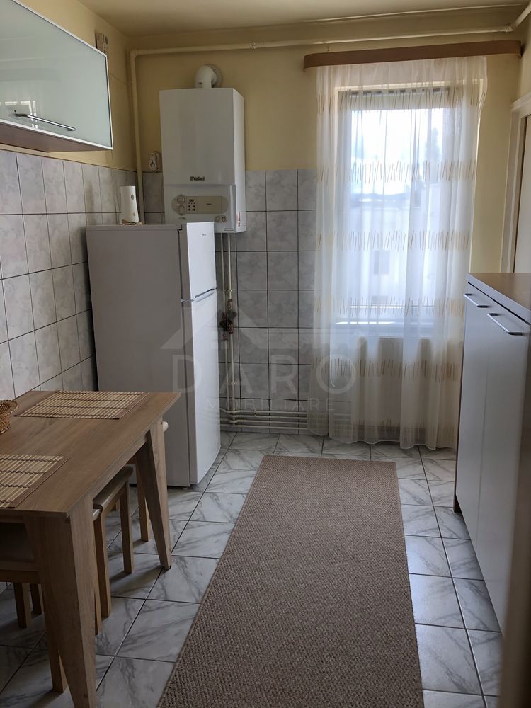 Apartament cu 3 camere Tudor zona Cantemir — fotografia 3
