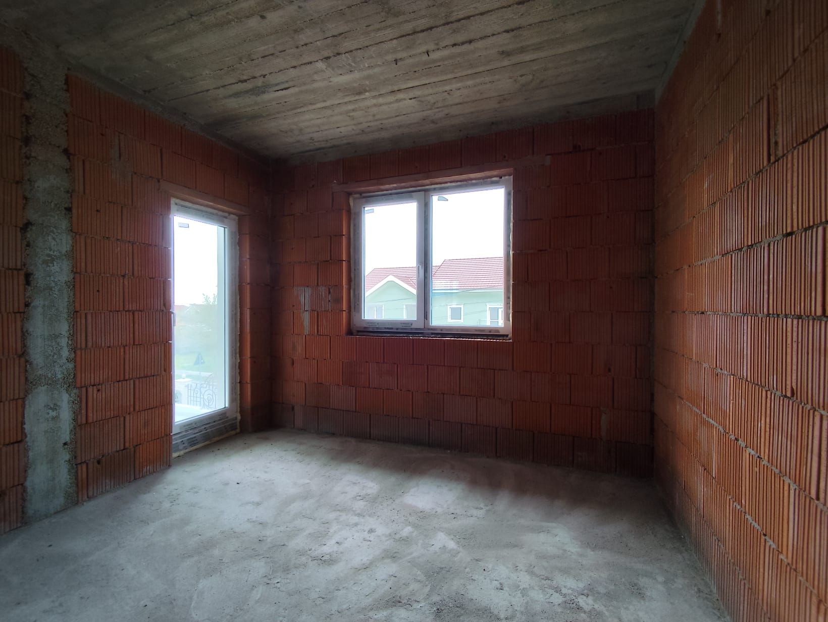 Casă nouă – Cartierul Oncea, Oradea, 5 camere, teren 405mp - vânzare — fotografia 4