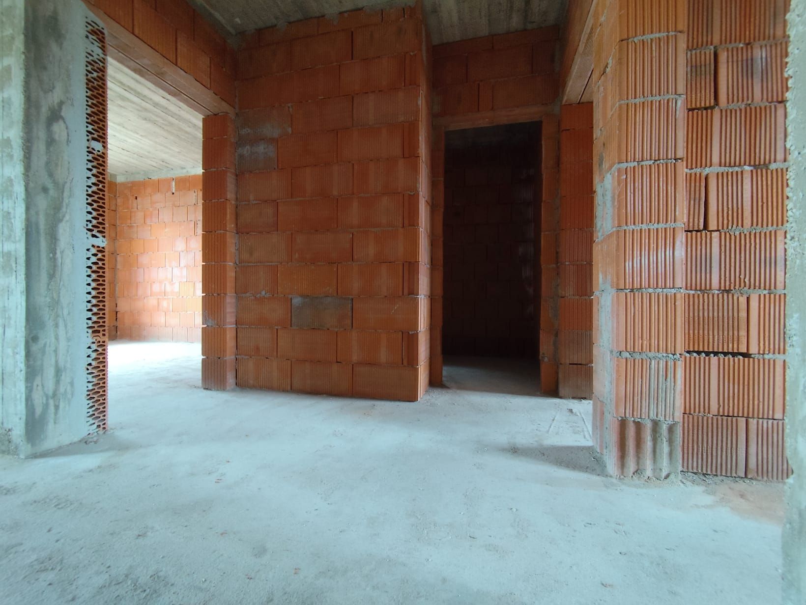 Casă nouă – Cartierul Oncea, Oradea, 5 camere, teren 405mp - vânzare — fotografia 9