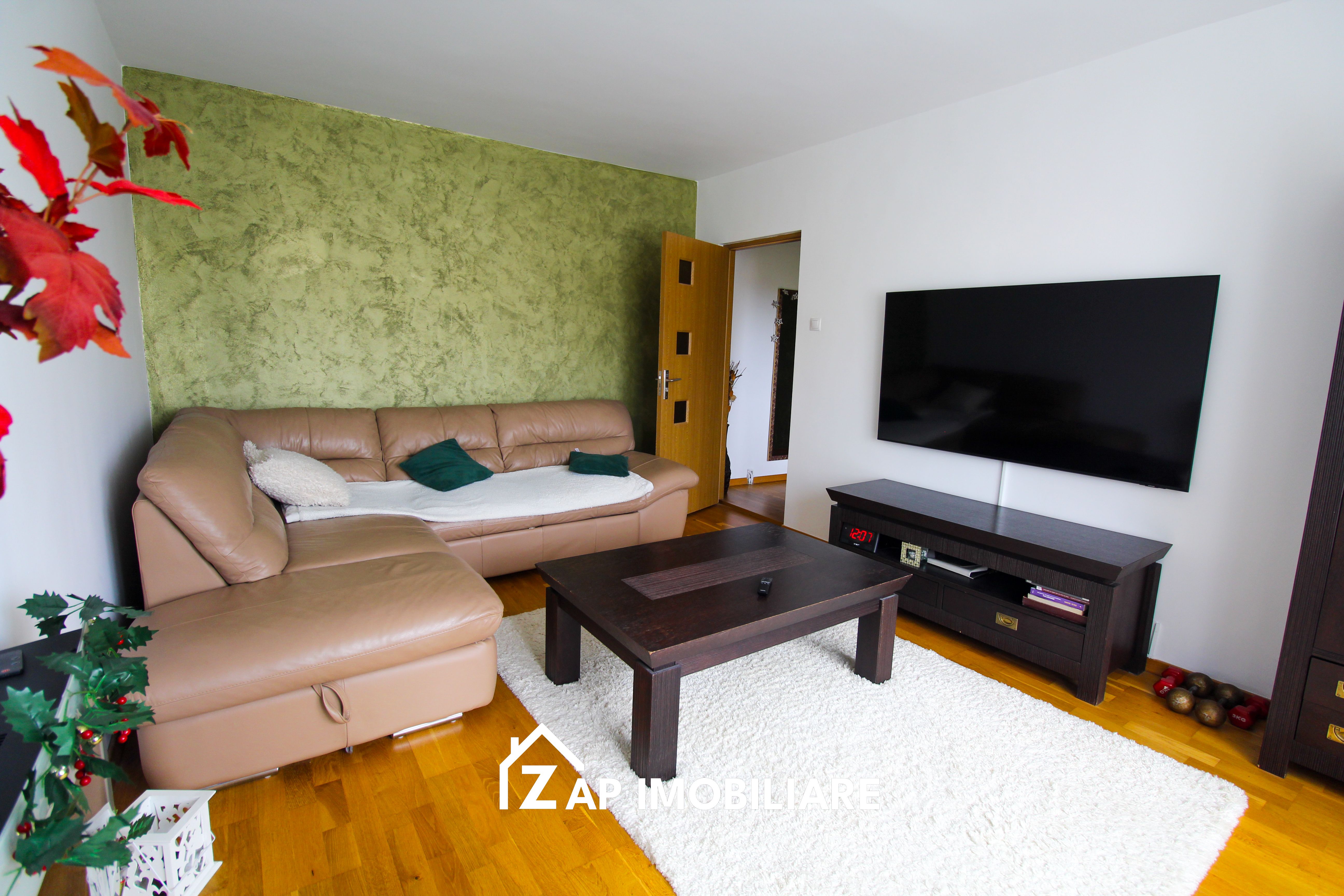 Magurei - Apt 80 mp - 3 camere - 2 bai - decomandat - modern
