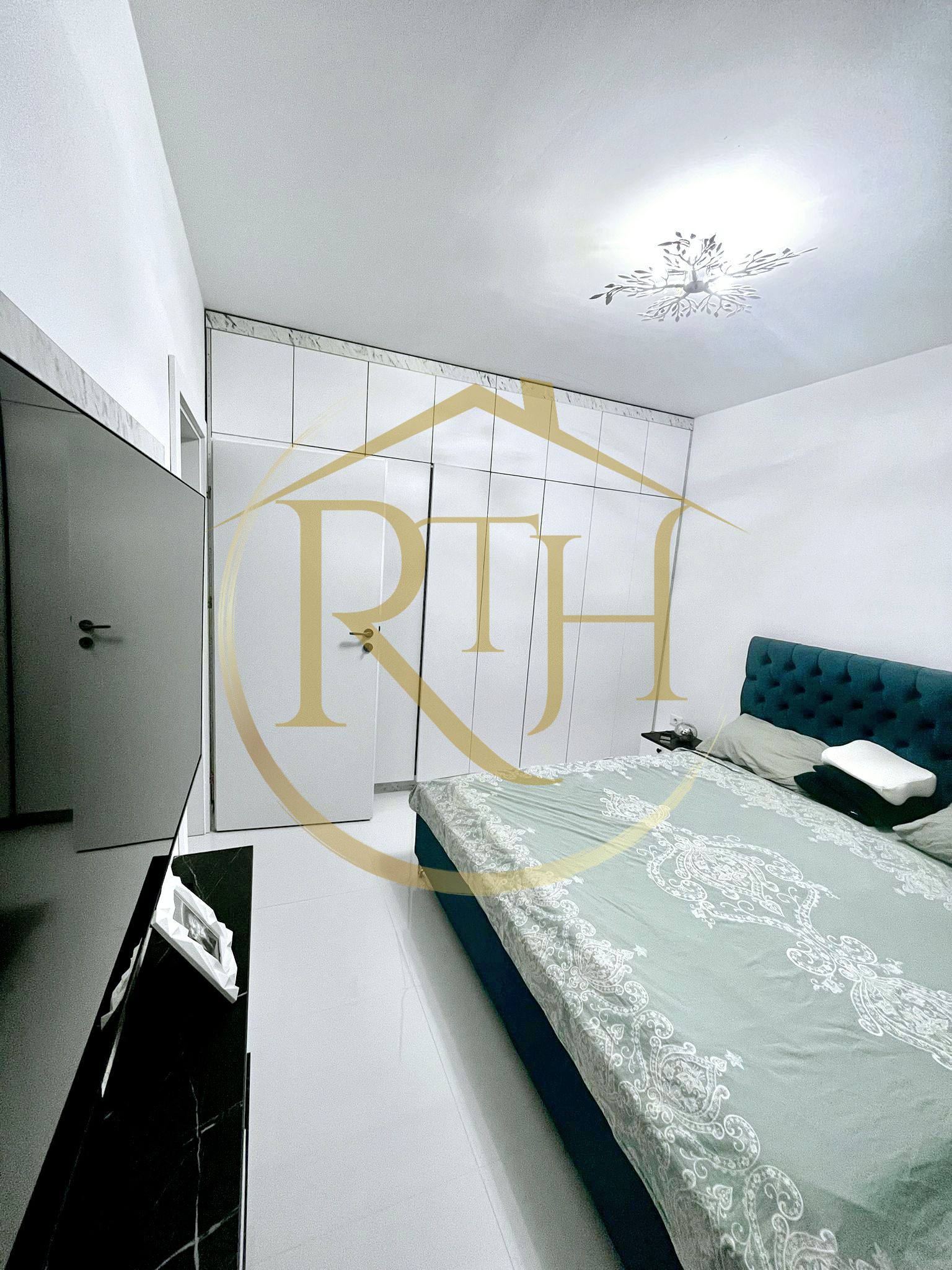 Oferim spre vanzare, Duplex 3 camere, Mobilat si Utilat, Mosnita Noua — fotografia 7