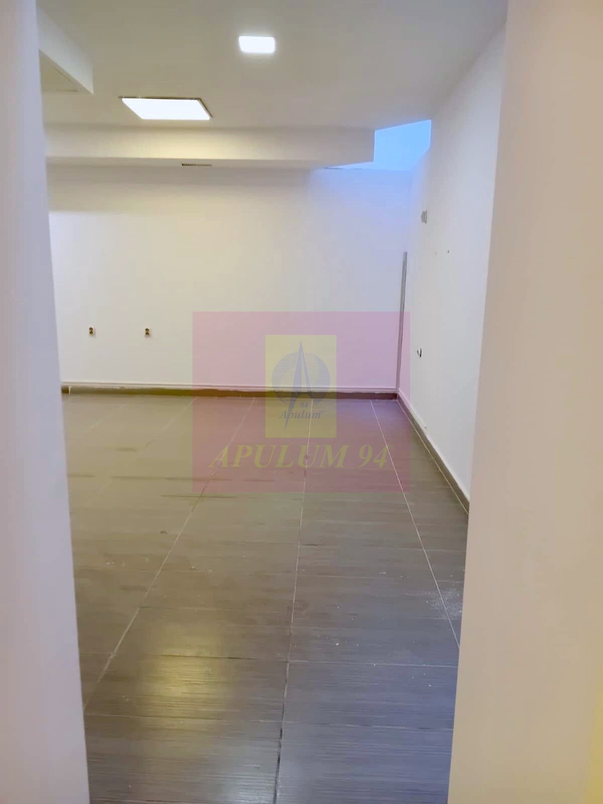 Spațiu 106 mp | Intrare Separată + Toate Utilitățile Incluse — fotografia 6