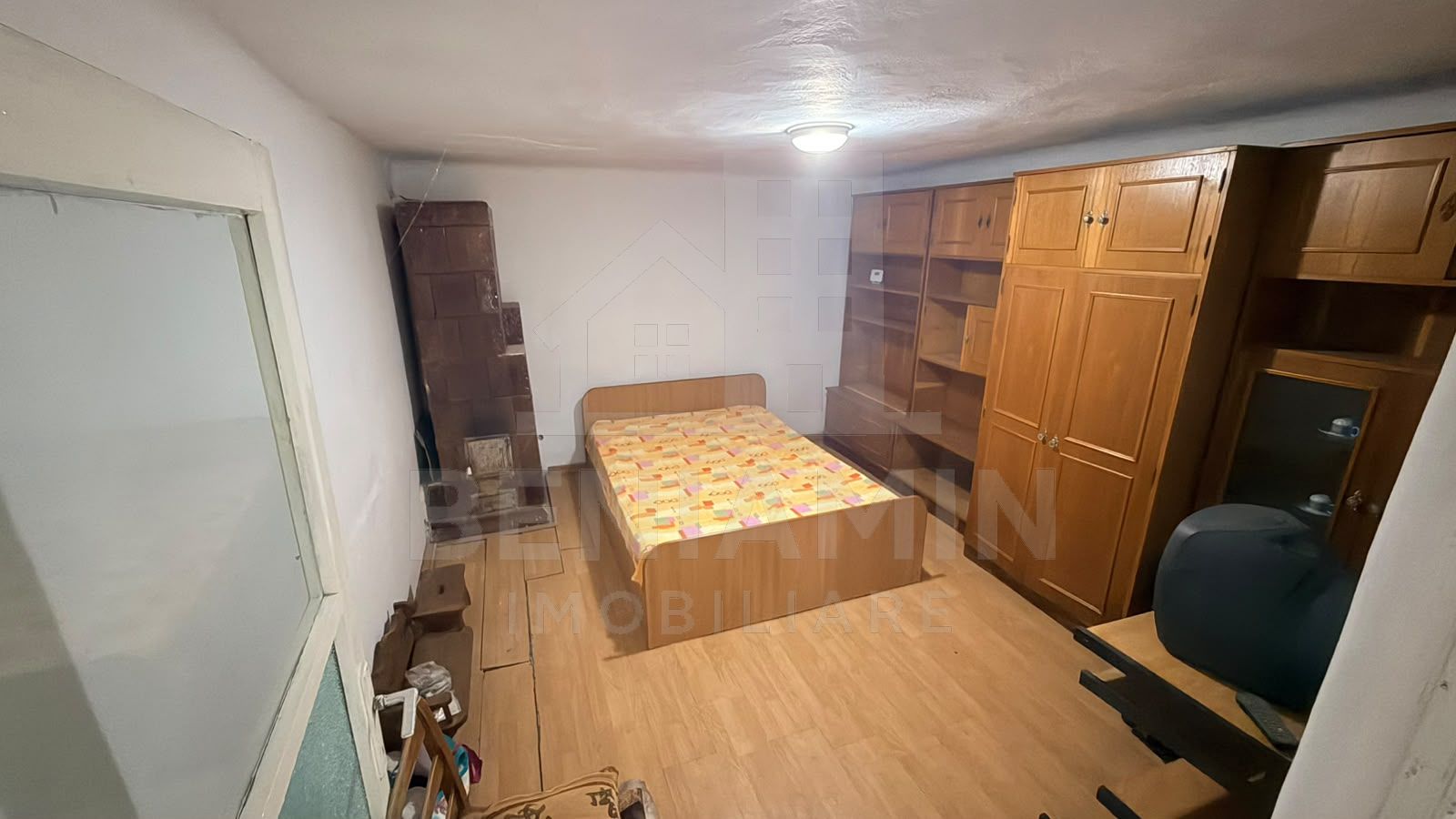Casa-cu-Teren-Generos-(625 mp)-Panouri-Solare – Bariera-Valcii — fotografia 5
