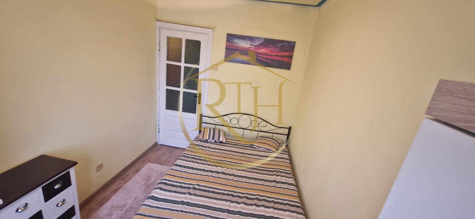 Vand apartament cu 4 camere in zona spitalul judetean,comision ,,0'' — fotografia 11