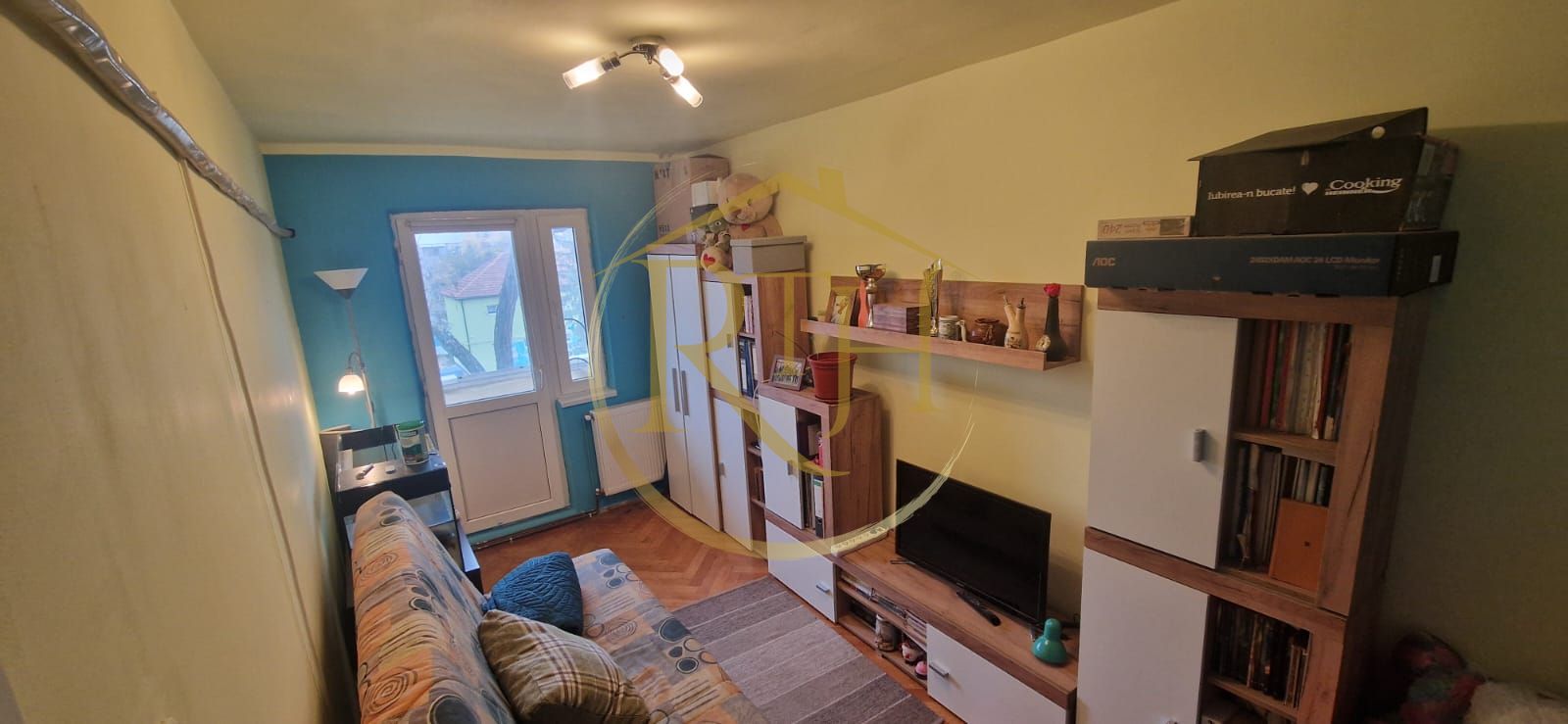 Vand apartament cu 4 camere in zona spitalul judetean,comision ,,0'' — fotografia 7