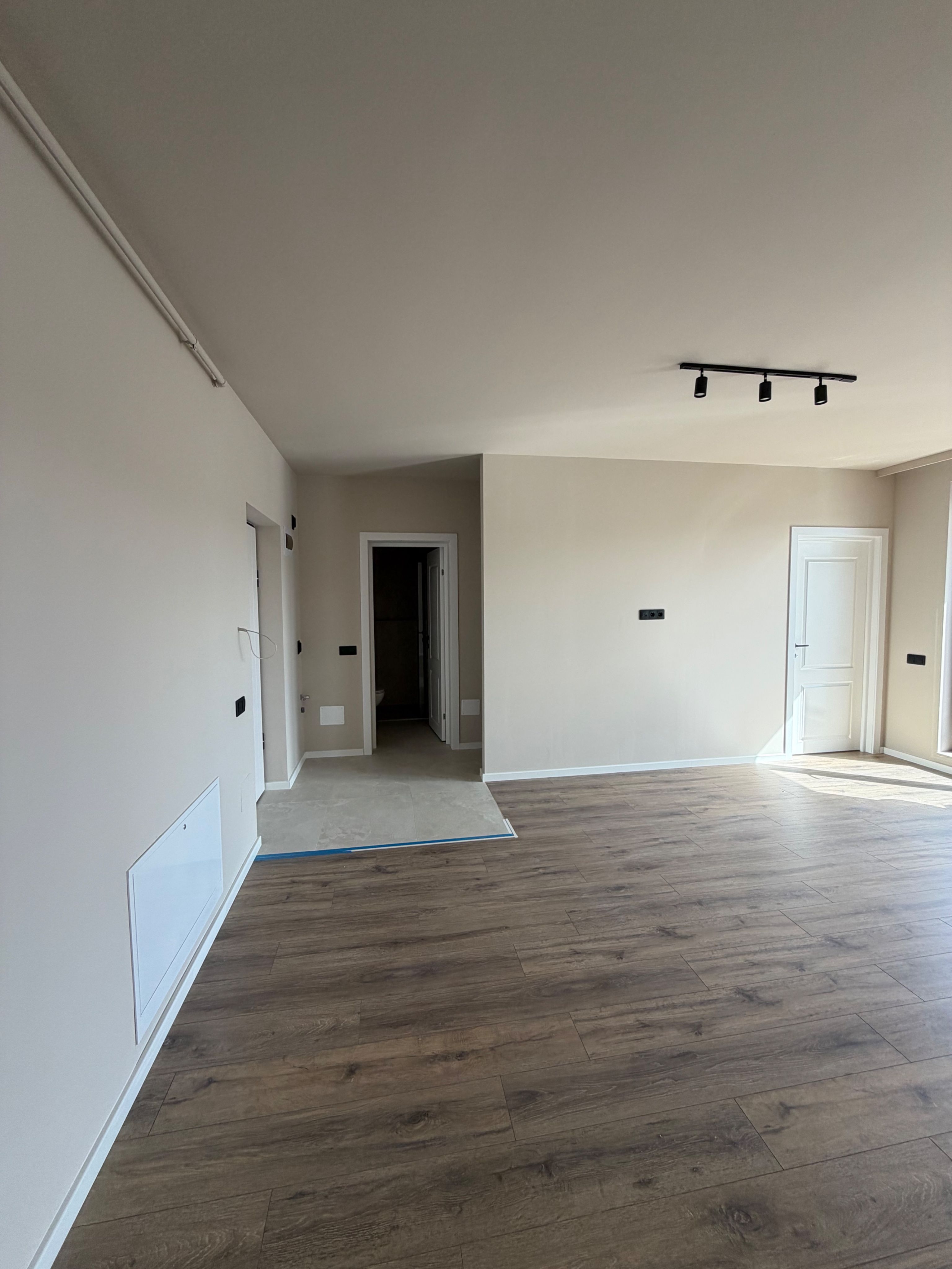 Apartament 2 camere, terasa, etaj intermediar, garaj, Eroilor — fotografia 6