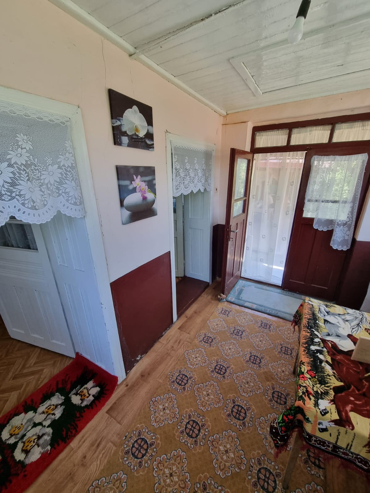 CASĂ LA ȚARĂ, SÂMBOLENI, COMUNA CAMARAȘU — fotografia 6