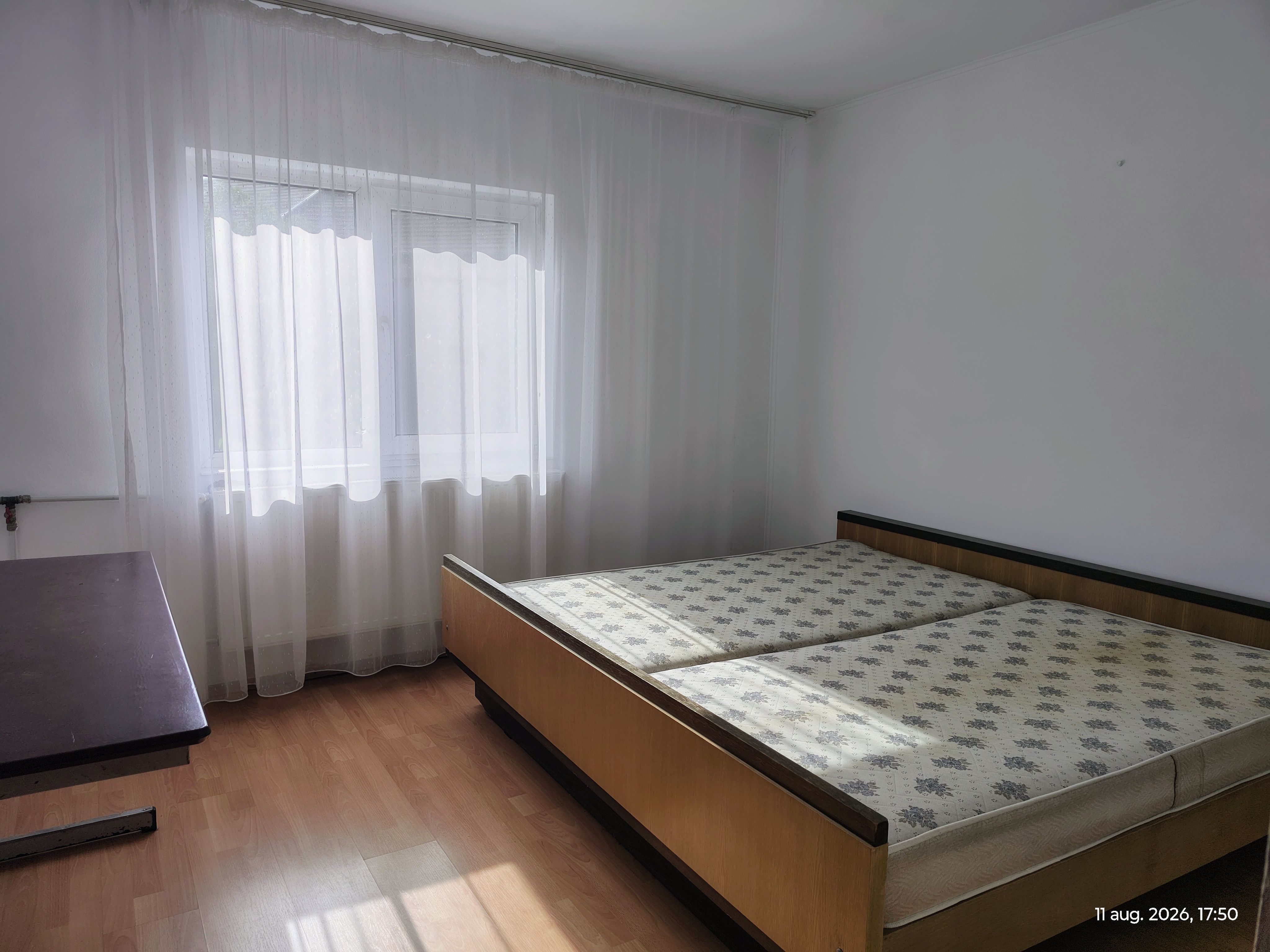 Închiriez 2 camere Str. Onestilor. Pret 300 euro. Comision 50%. — fotografia 3