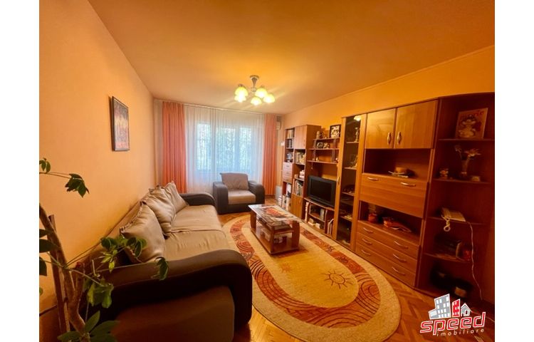 De închiriat apartament cu 4 camere în Tg Mureș - Tudor
