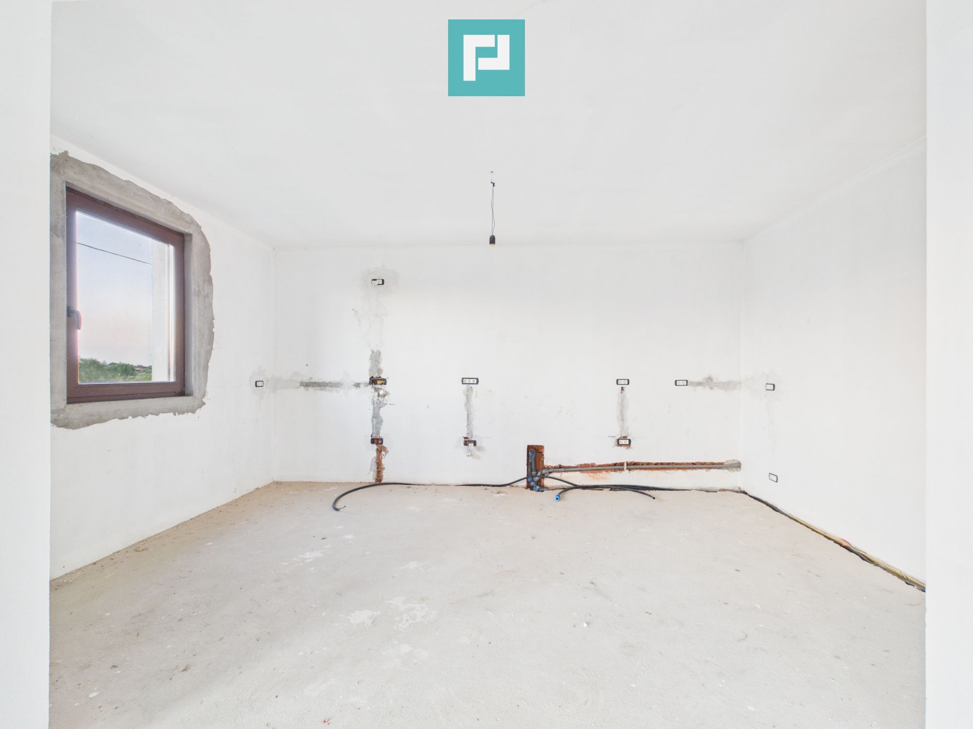 Casă individuală cu 6 camere în Sânandrei — fotografia 4