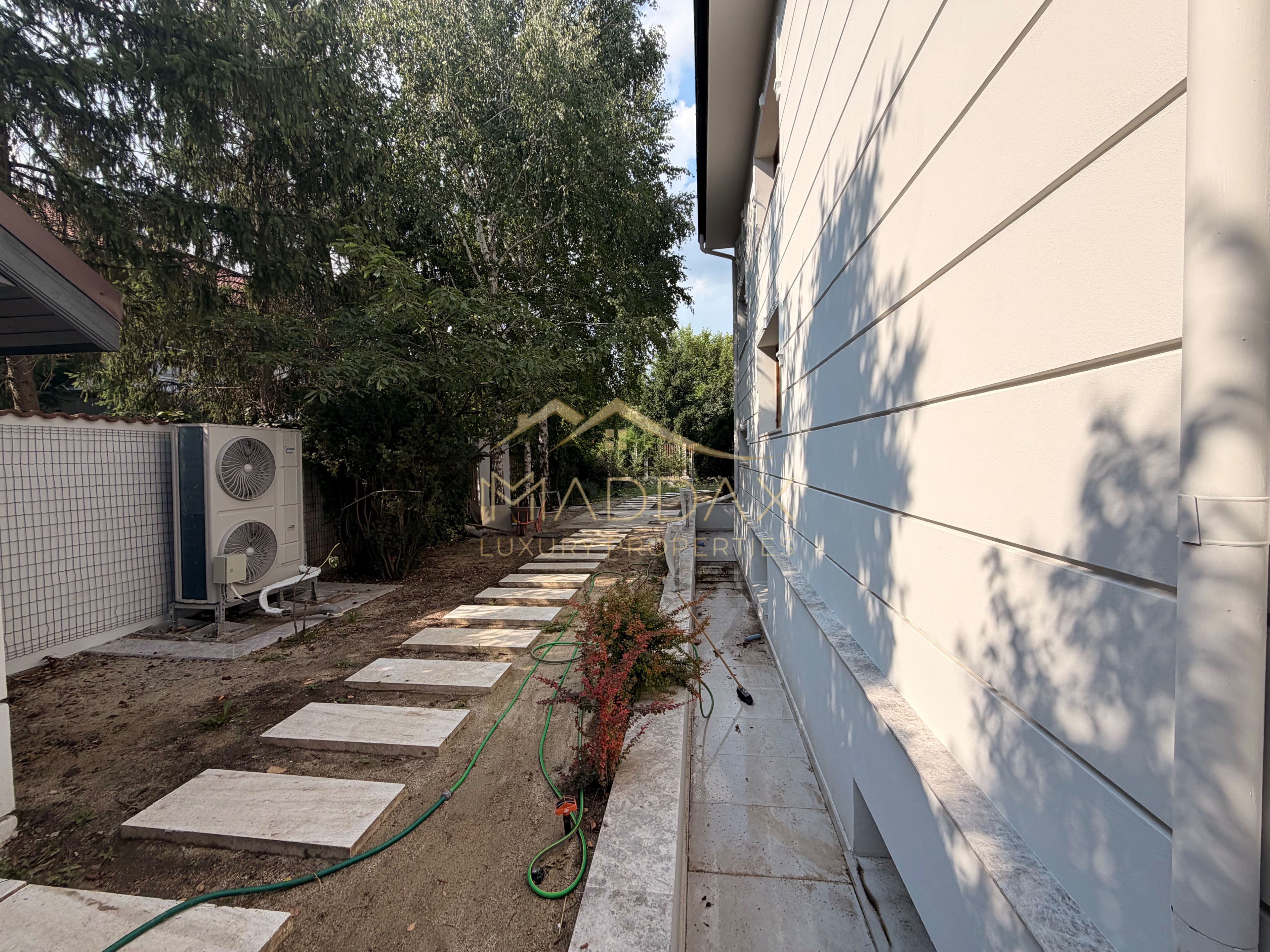 Vila Premium *800mp* // teren *963mp* / garaj cu 6 locuri* // Iancu Nicolae — fotografia 46