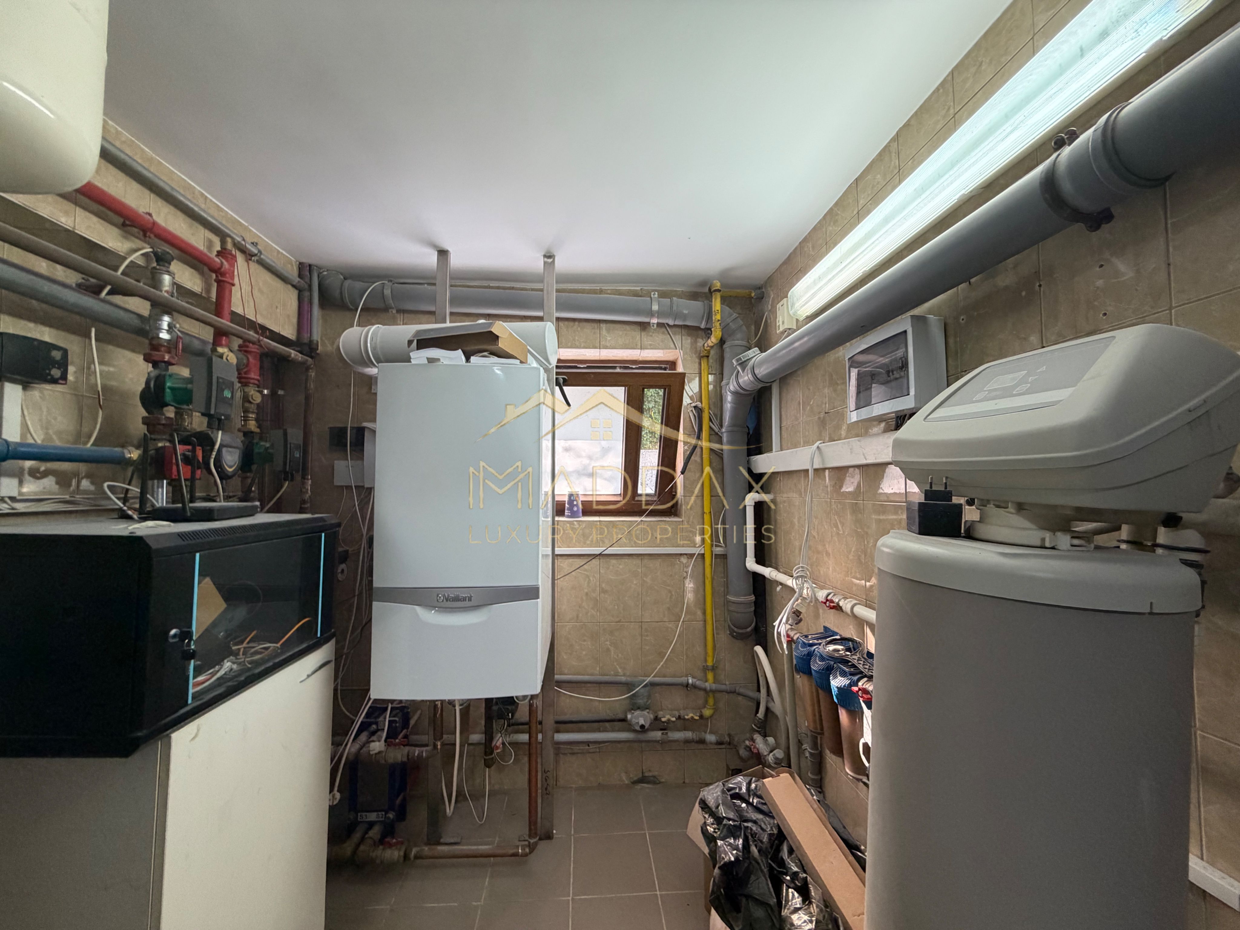 Vila Premium *800mp* // teren *963mp* / garaj cu 6 locuri* // Iancu Nicolae — fotografia 94