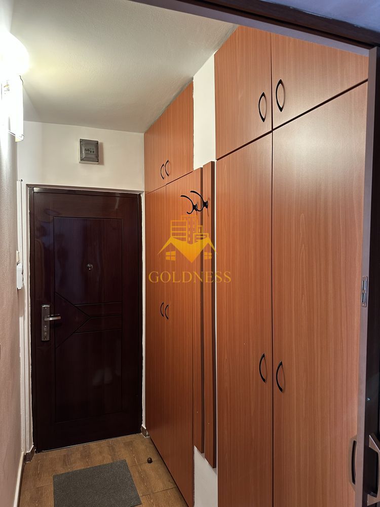 1 camera, Manastur, Baza Sportiva, Mehedinți, Centrala Proprie — fotografia 5