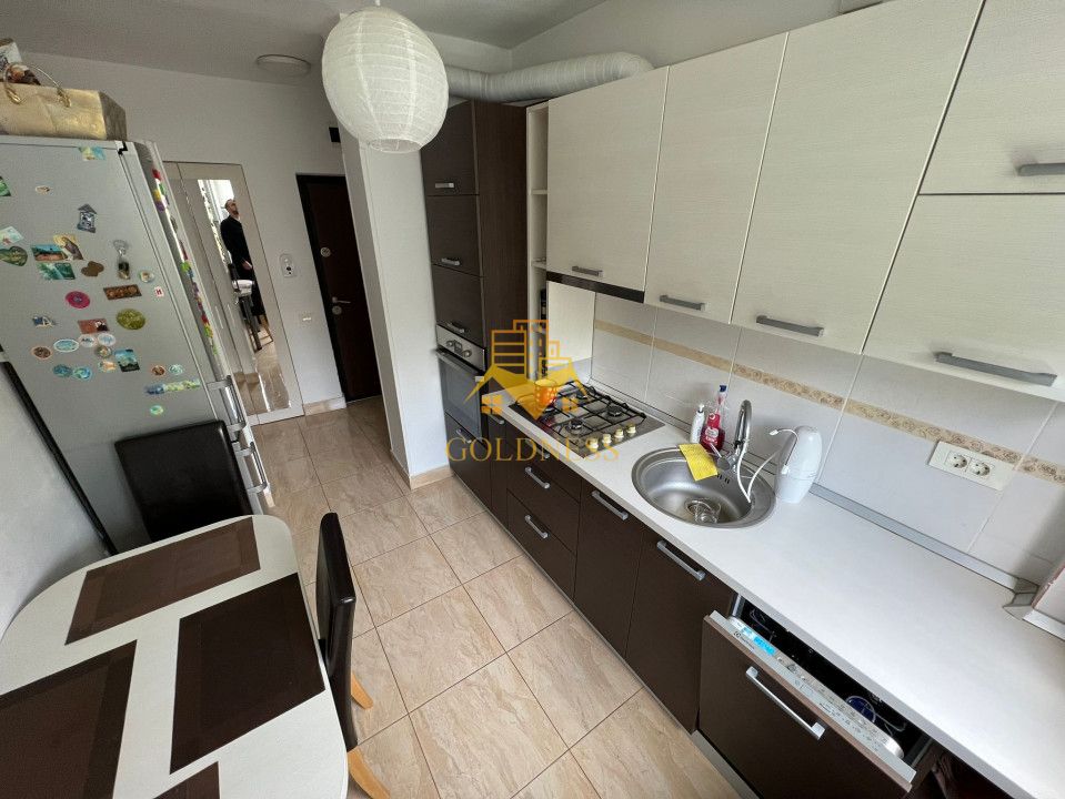 3 camere, Piata Abator, Parcare, Zona Bucuresti, Bosch, Semicentral — fotografia 6