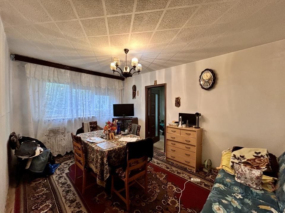 Apartament 2 camere, parter, balcon, zona Vest - Aurora, Ploiesti