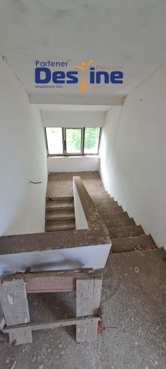 Vila Independenta , D+P+1+M+POD, 474 mp, Valea Lupului — fotografia 12