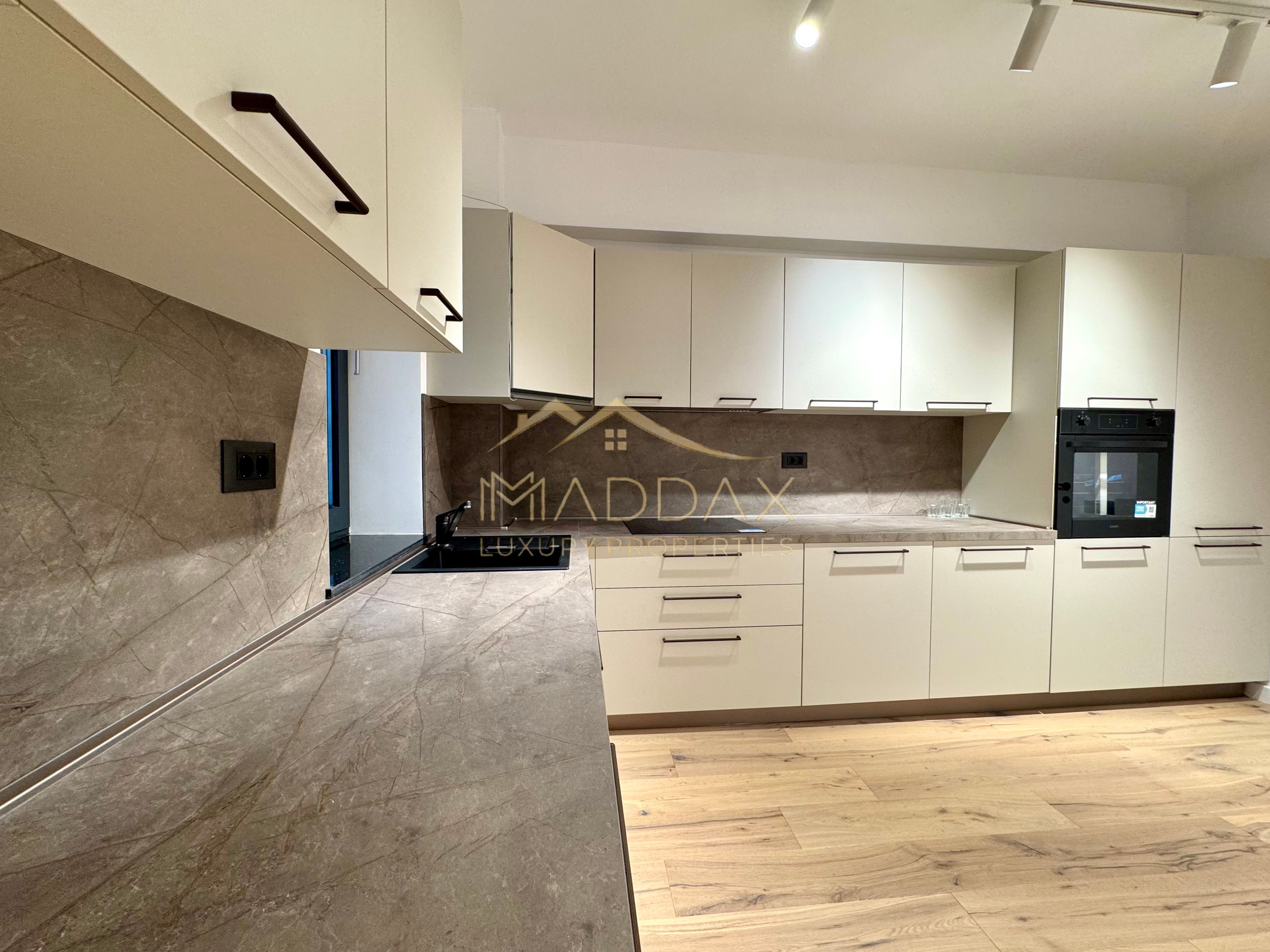 Apartament LUX*3 Camere*Prima închiriere* Parcare inlcusa// Aviatiei - Herastrau — fotografia 5