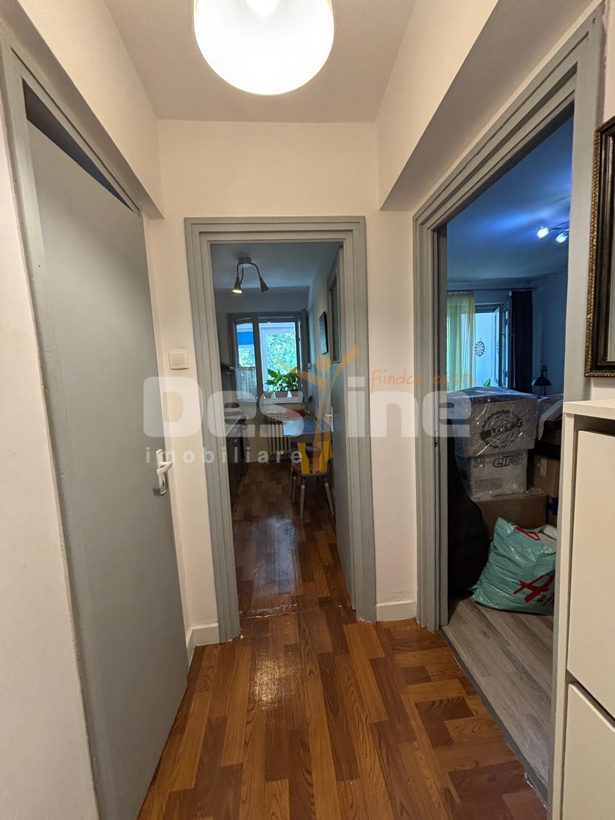 APARTAMENT 2 CAMERE SEMIDECOMANDAT