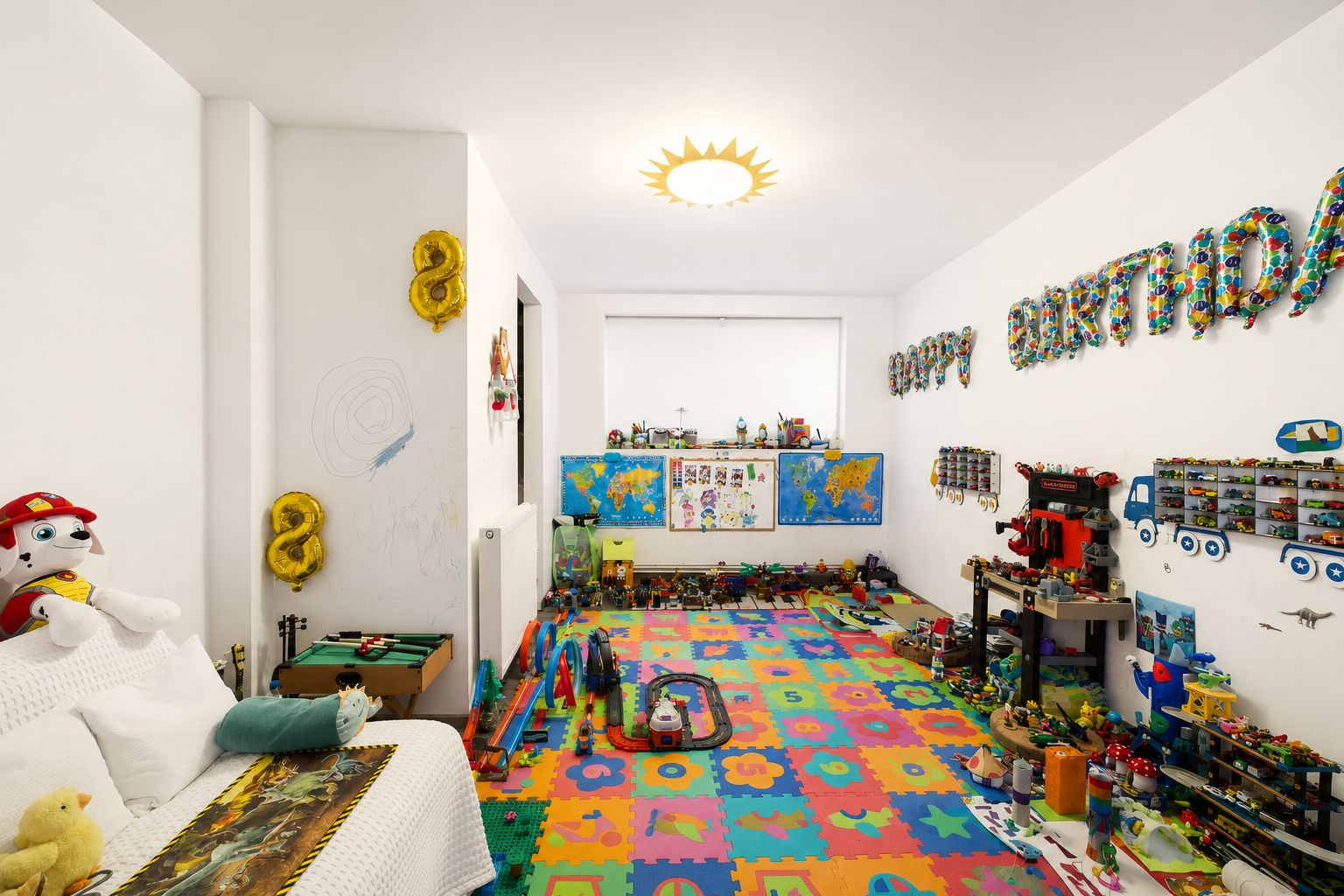 Casă spațioasă cu 8 camere, teren generos, oferă libertate și confort — fotografia 16
