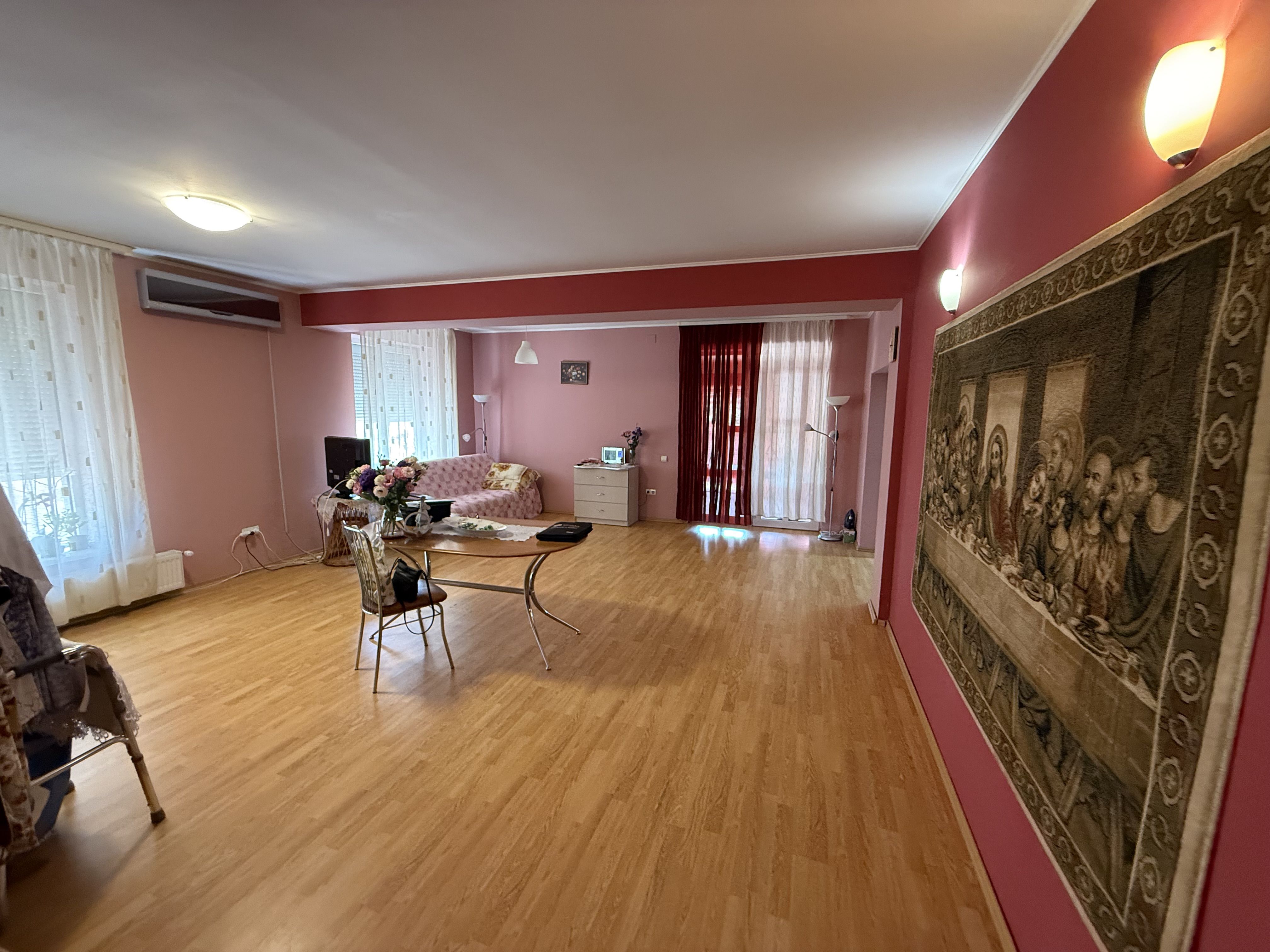 Vila P+1 cu terasă 255 mp + garaj 22,5 mp si teren 417 mp-Berceni ! — fotografia 7
