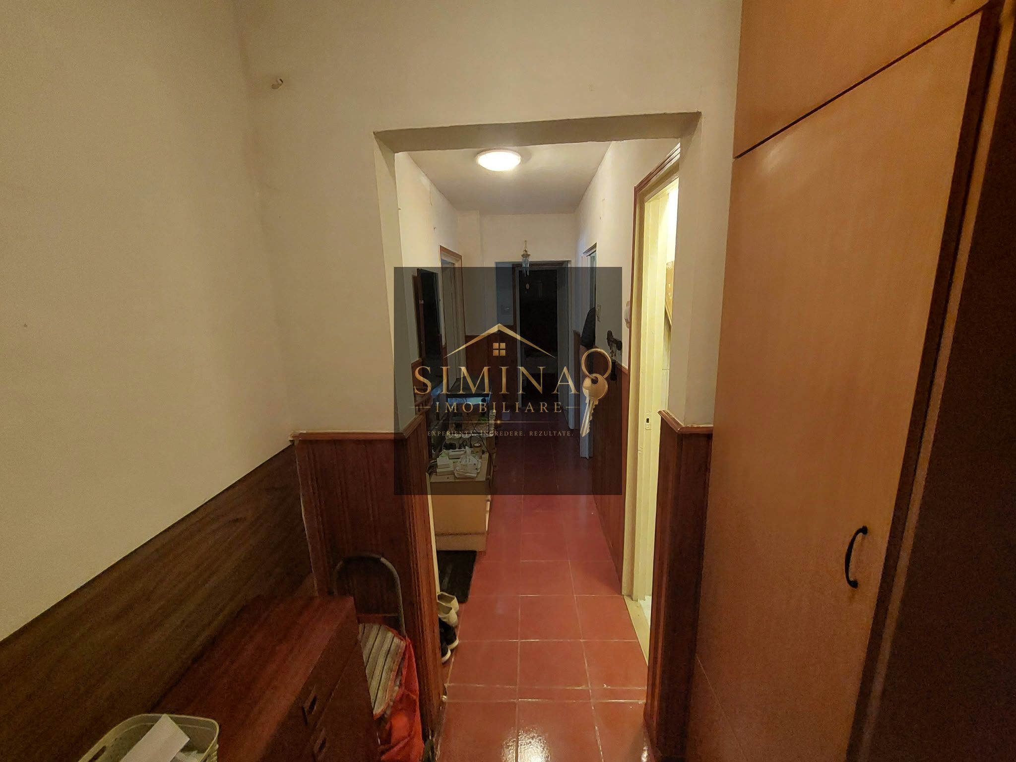 Apartament 3 Camere, De Vânzare, Etaj 2/4, Plus  Garaj, Tudor — fotografia 5