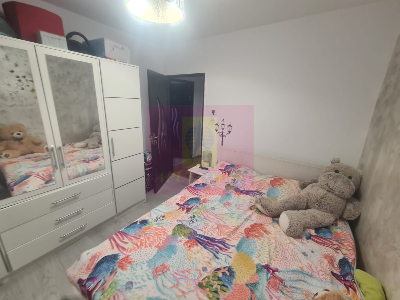 Apartament cu 3 camere de vanzare in Campina - Zona Cuza — fotografia 5