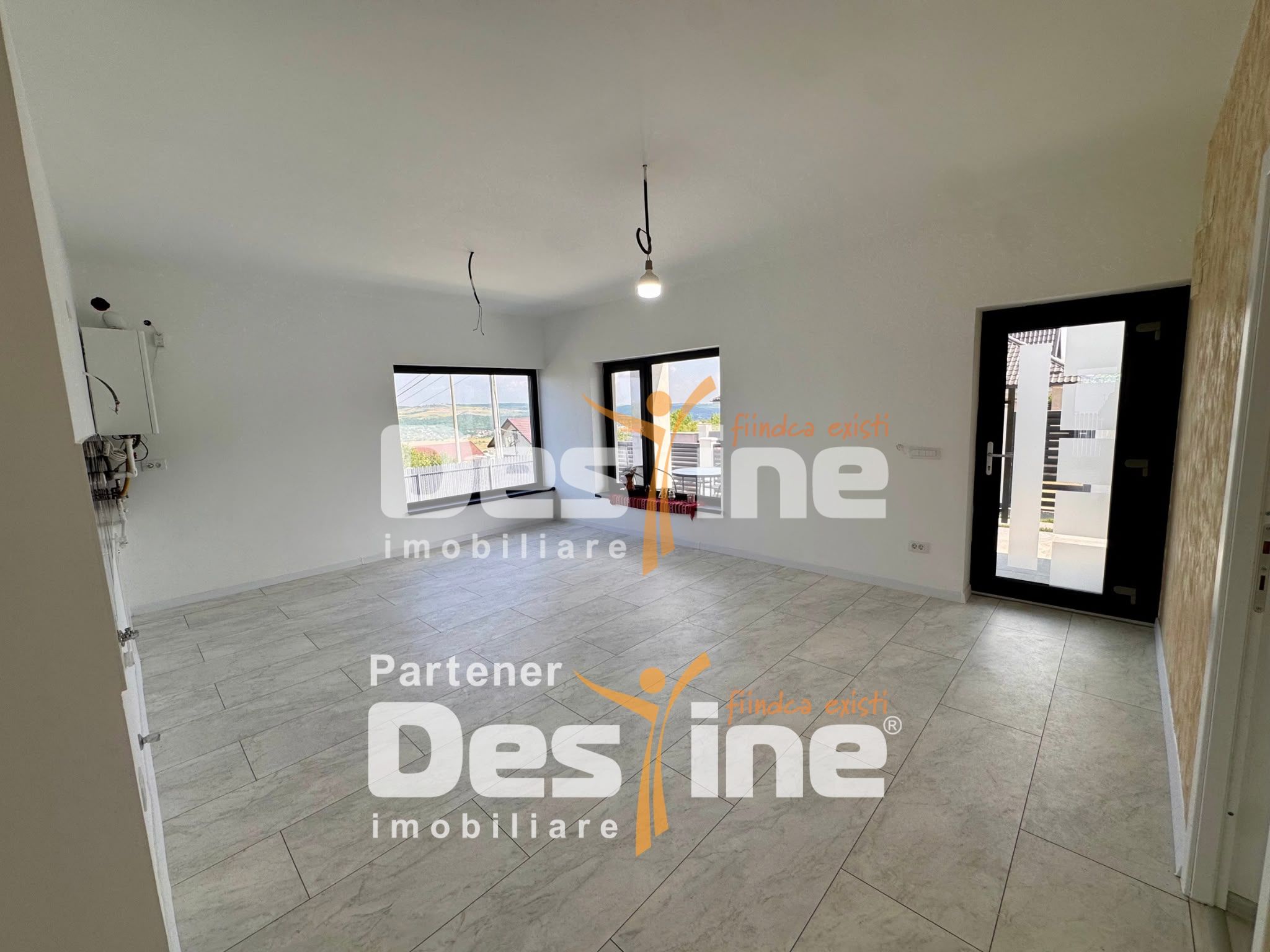 Casă individuală 4 camere, în Cartier - 124mp utili, teren - 450mp — fotografia 4