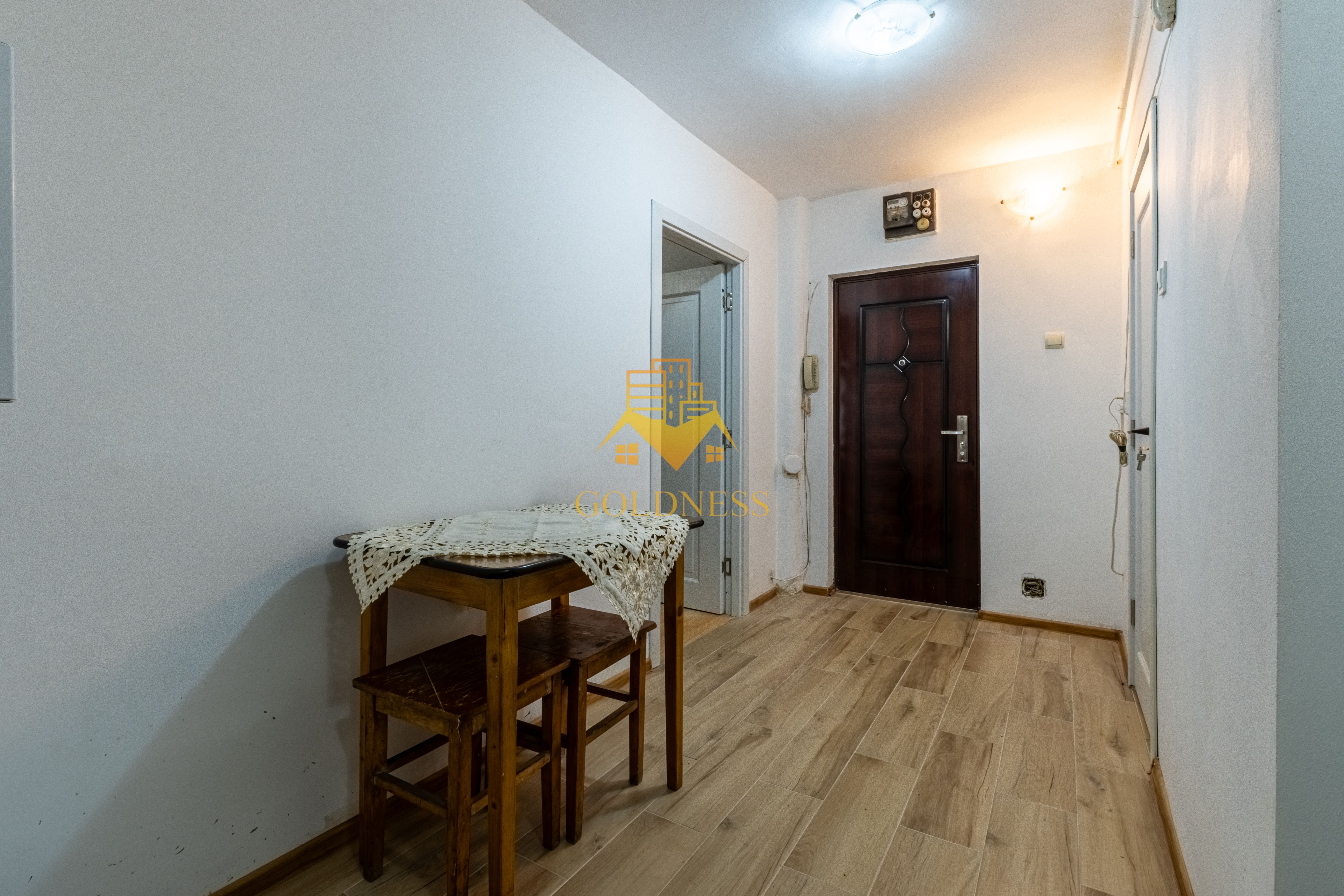 O camera, Manastur Calea Floresti Zona Primaverii, Calvaria, Micus — fotografia 6