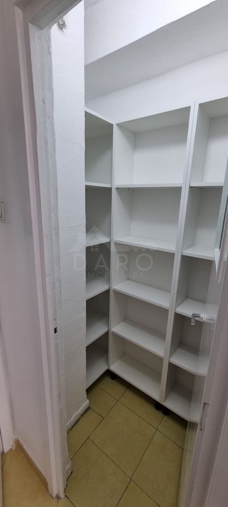 Inchiriez garsoniera — fotografia 6