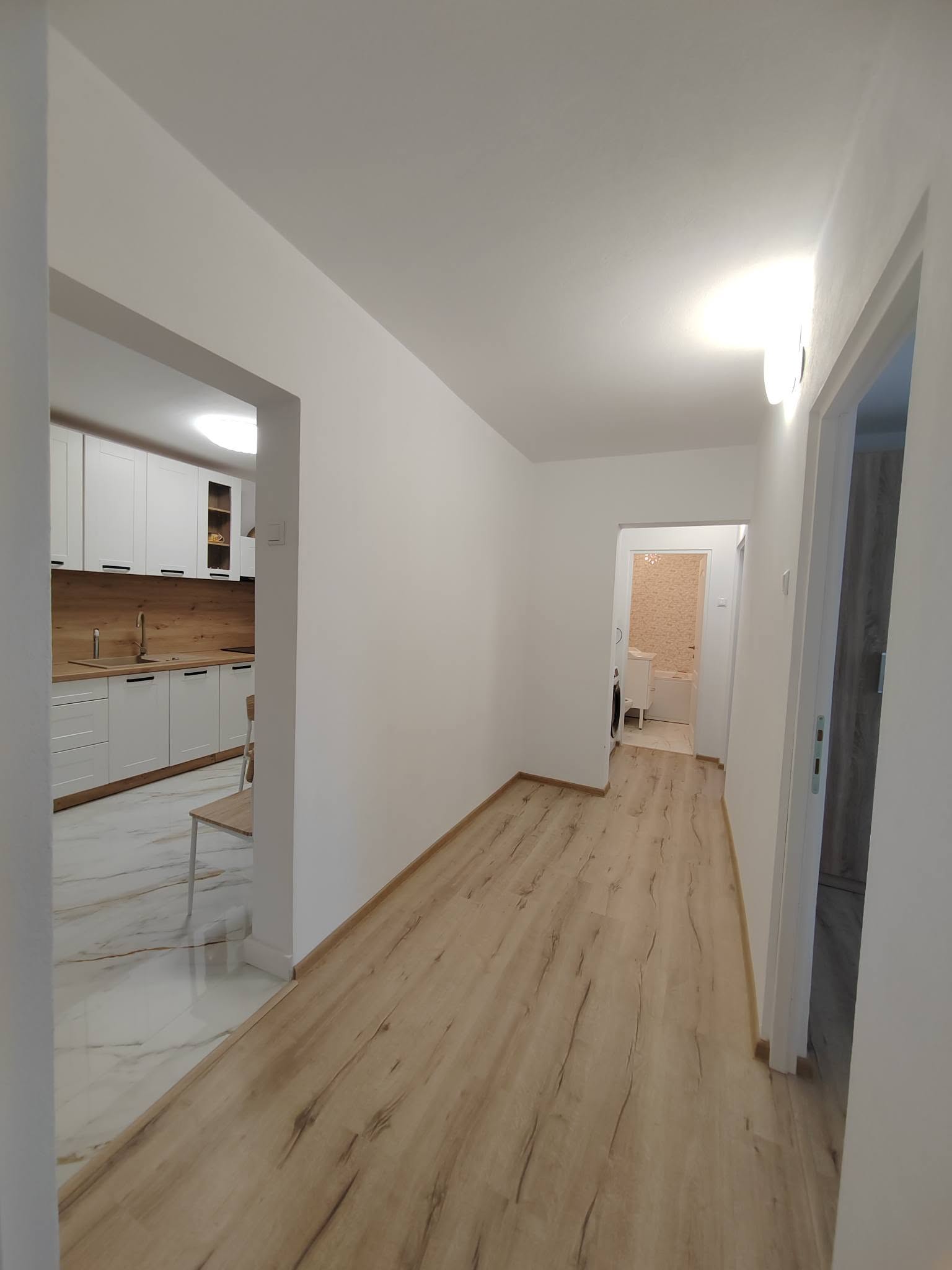 Apartament cu 3 camere, ULTRACENTRAL – mobilat, utilat și gata de mutare — fotografia 6