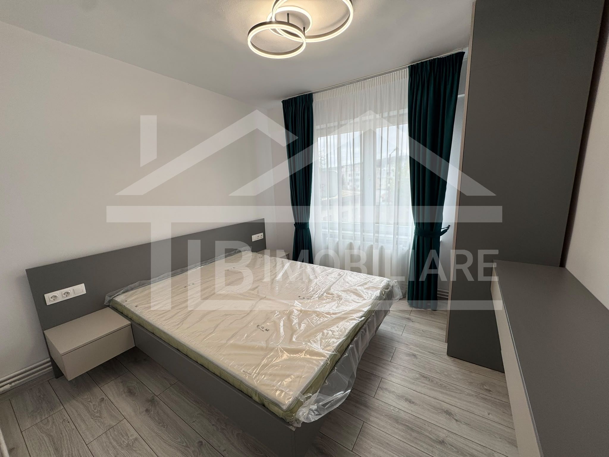 Apartament cu 2 camere, 50 mp, decomandat, Zona Fortuna — fotografia 3