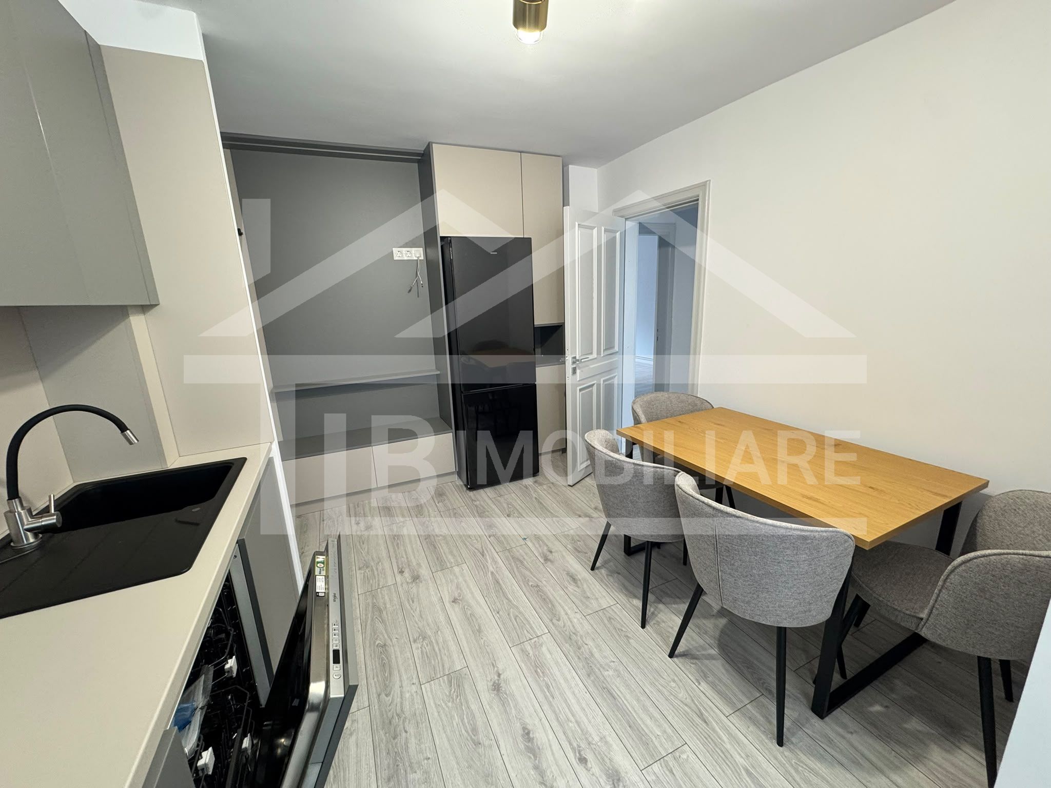 Apartament cu 2 camere, 50 mp, decomandat, Zona Fortuna — fotografia 6
