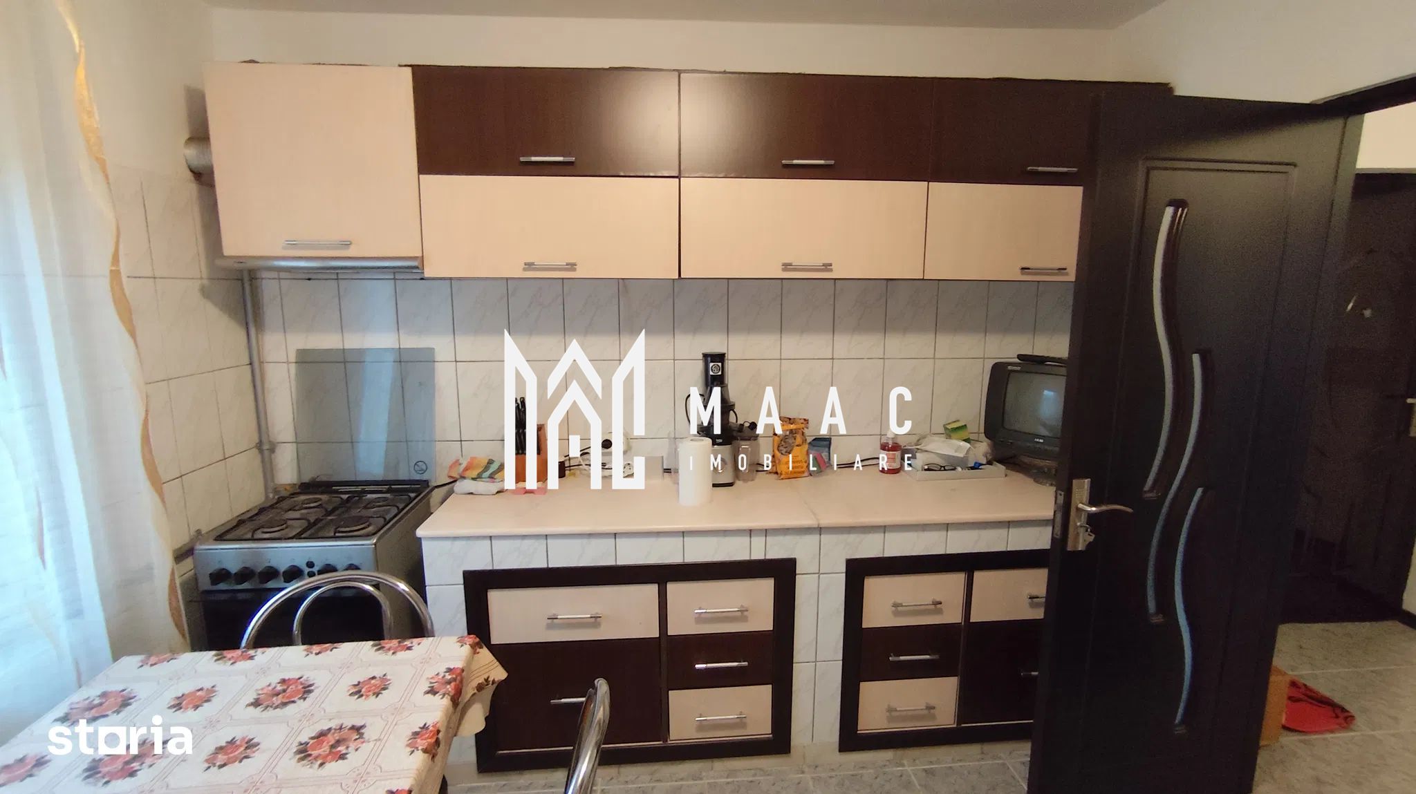 Apartament 3 camere de vânzare | Râmnicu Vâlcea | Ostroveni — fotografia 3