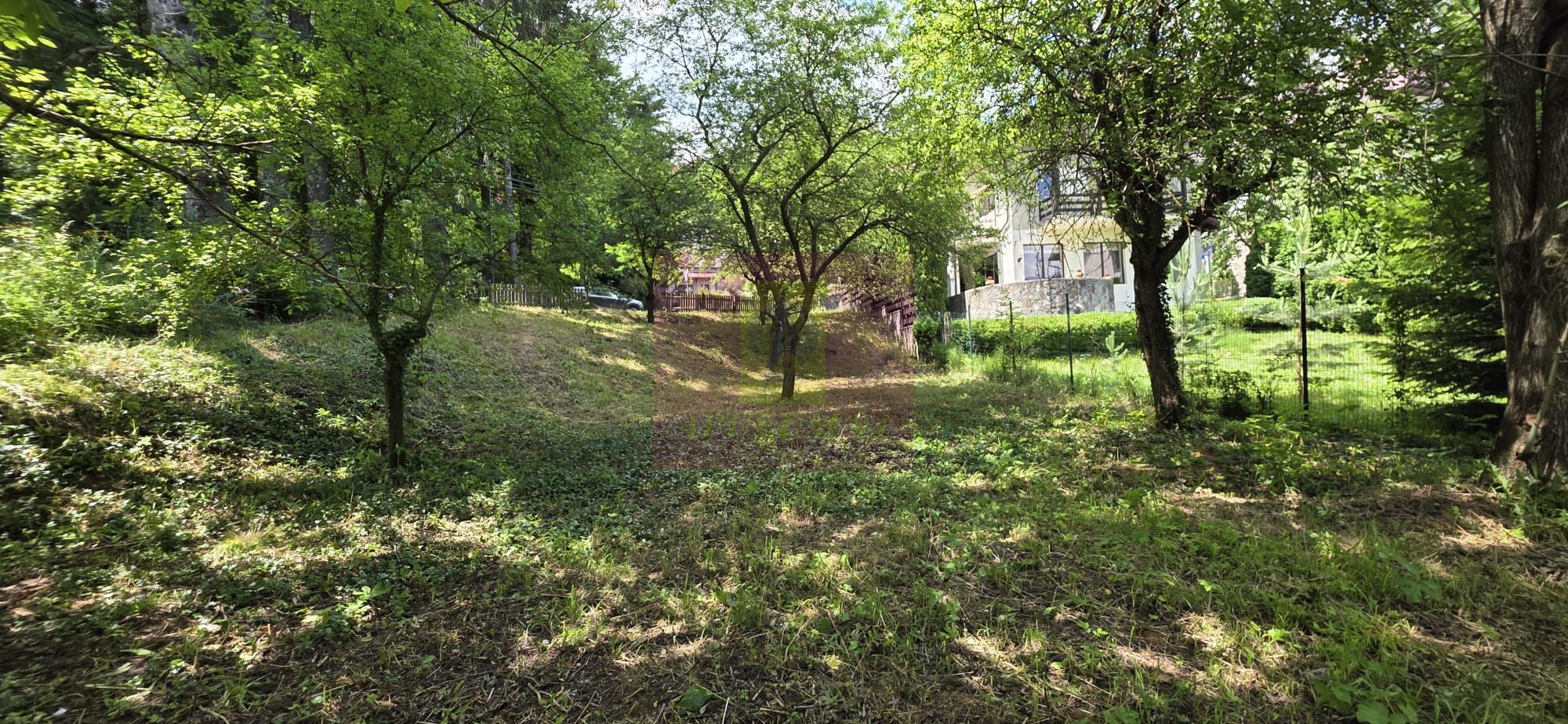 Teren exclusivist pentru dezvoltare imobiliară – Zona Furnica, Sinaia — fotografia 3