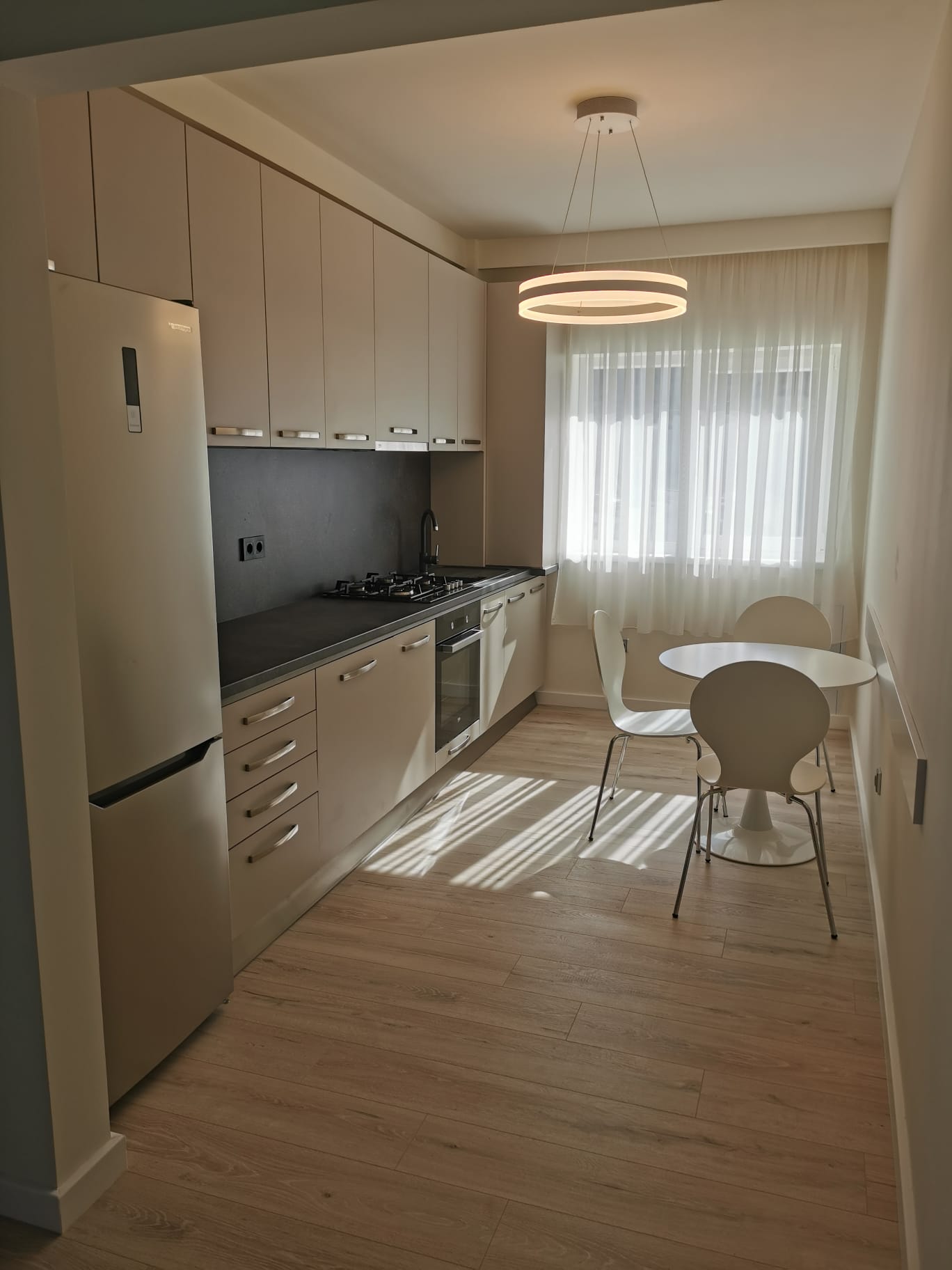 Apartament,constructie noua si garaj, Livada Meses. — fotografia 4