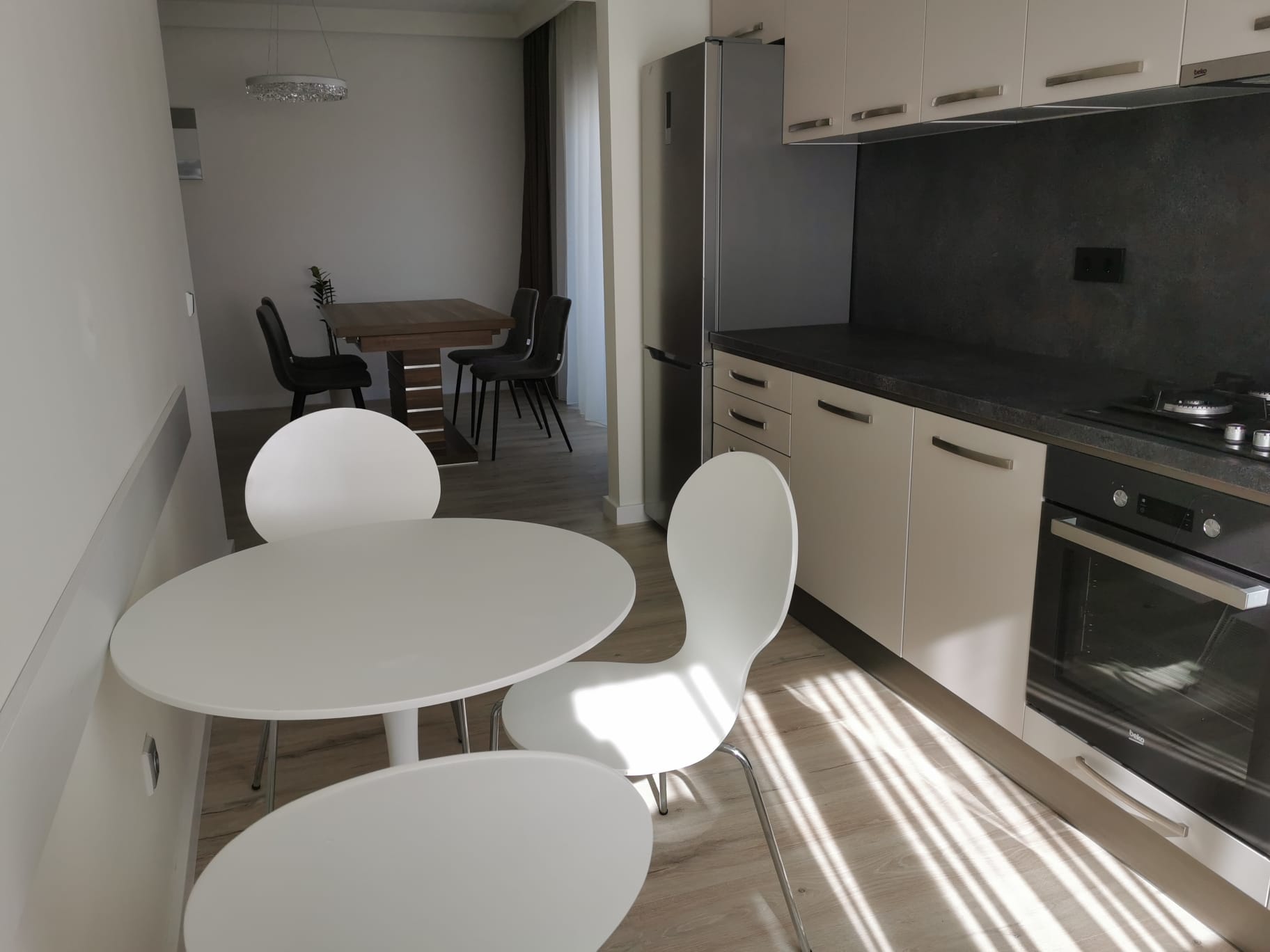 Apartament,constructie noua si garaj, Livada Meses. — fotografia 5