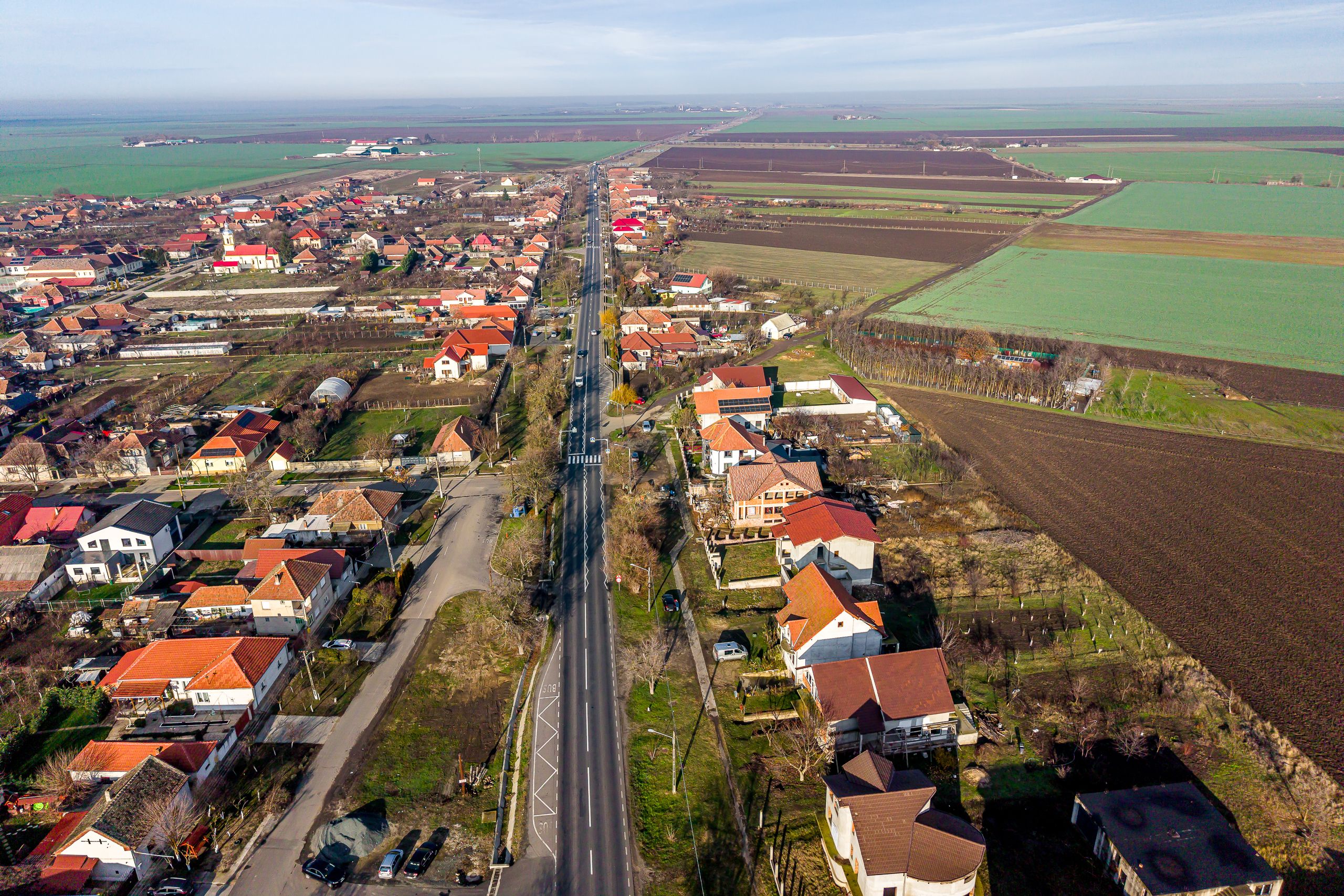 Vila noua semifinisata D+P+E la strada principala Comision 0 — fotografia 4