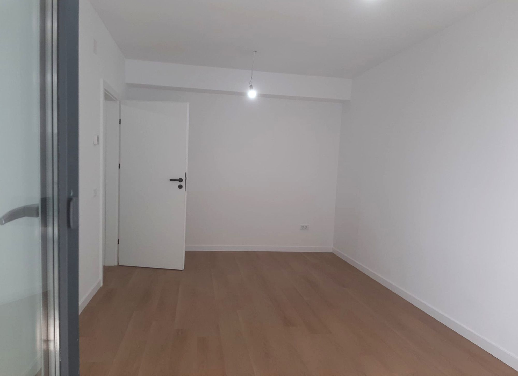 Apartament Nou 2 Camere Balcon 10 MP Lângă Viitoarea Sală Polivalenta — fotografia 9