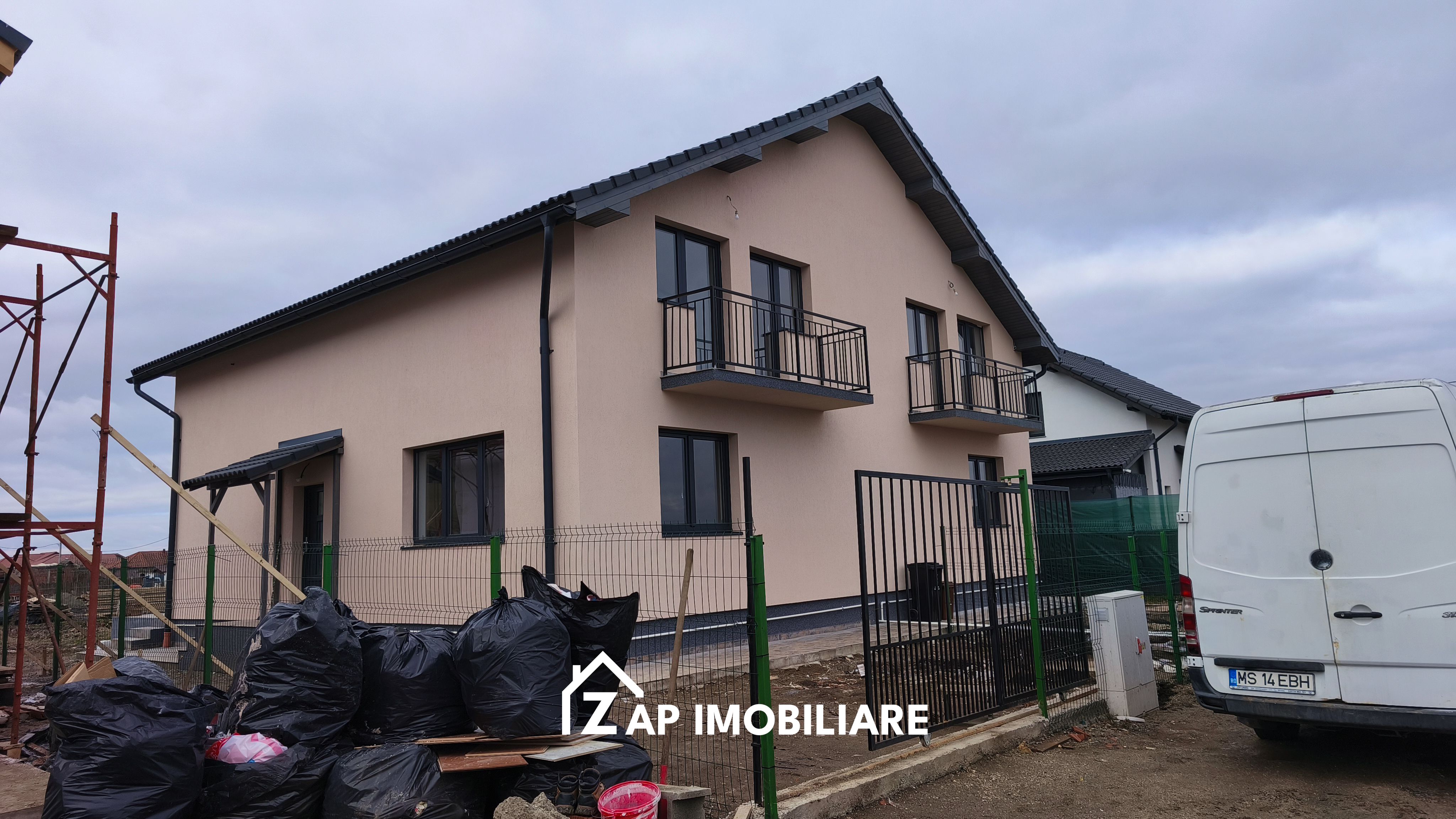 Casa la cheie 4 camere - Sângeorgiu de Mures
