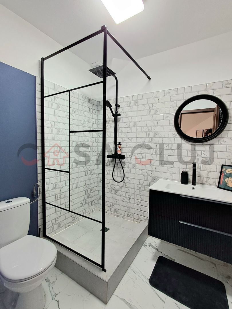 Apartament la  Curte Comuna, Terasa, Zona Centrală!! — fotografia 10