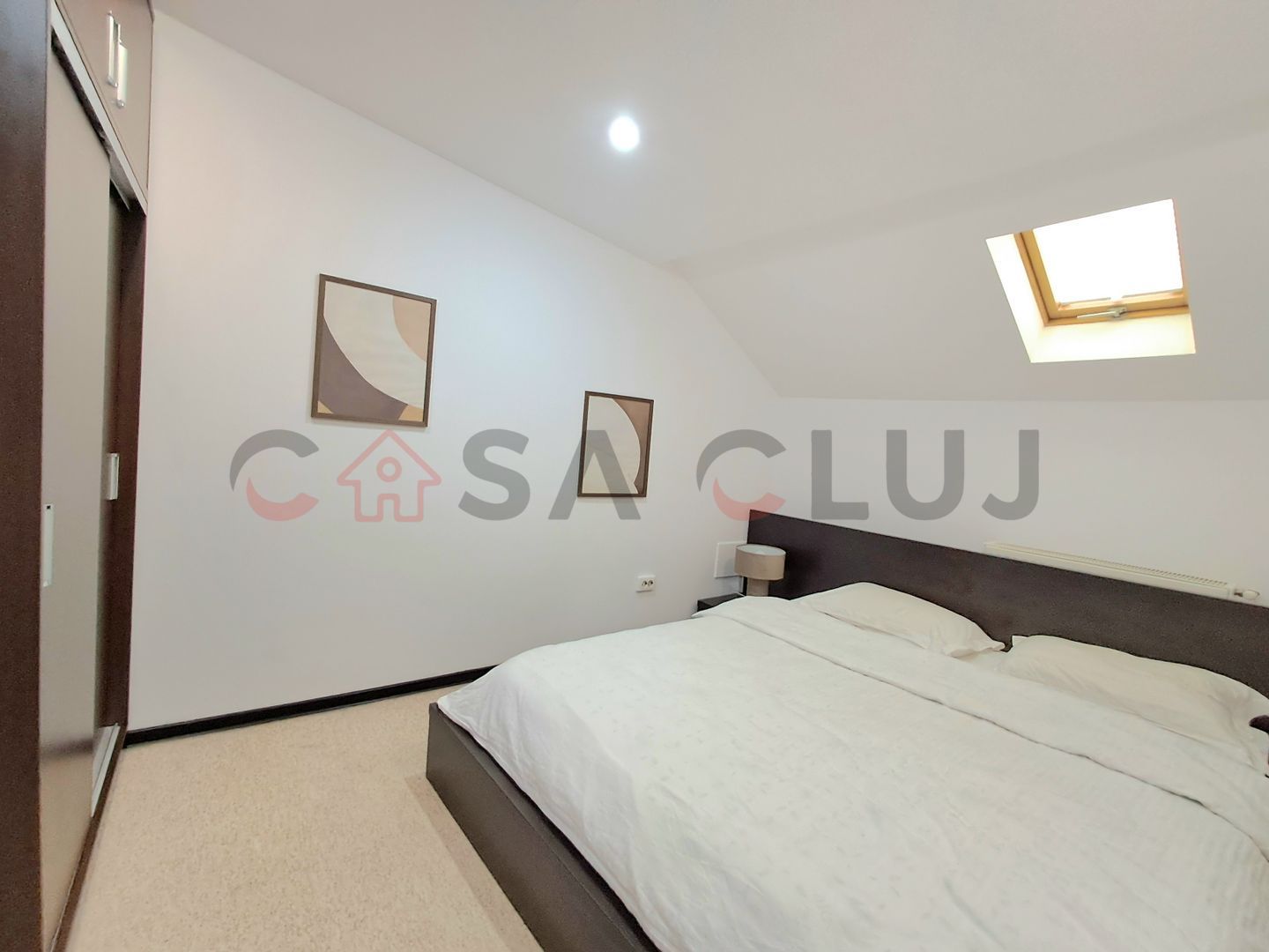Apartament la  Curte Comuna, Terasa, Zona Centrală!! — fotografia 9