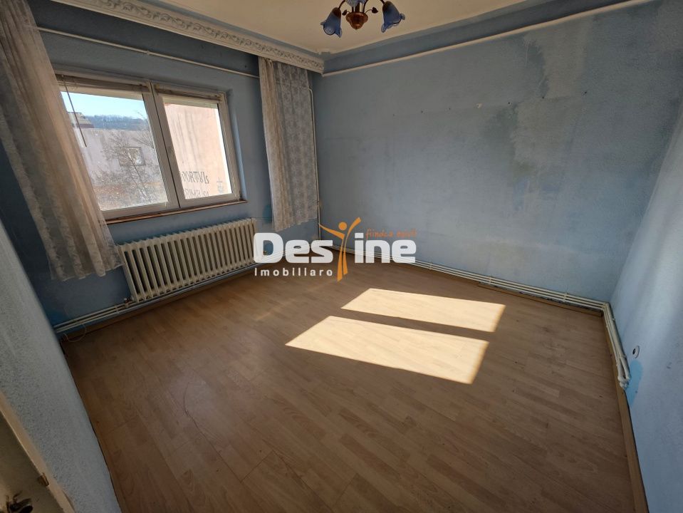 APARTAMENT 2 CAMERE, DECOMANDAT,  MIRCEA CEL BATRAN, 69.990 EURO — fotografia 3