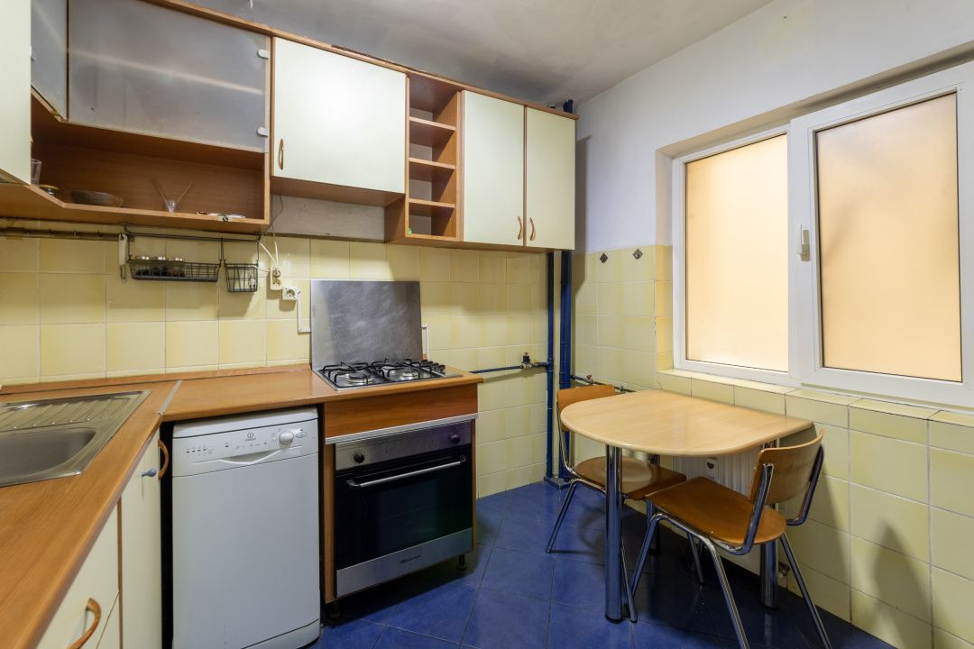 Ap. 3 camere, decomandat, etaj 2, Lacul Tei, Bucuresti — fotografia 5