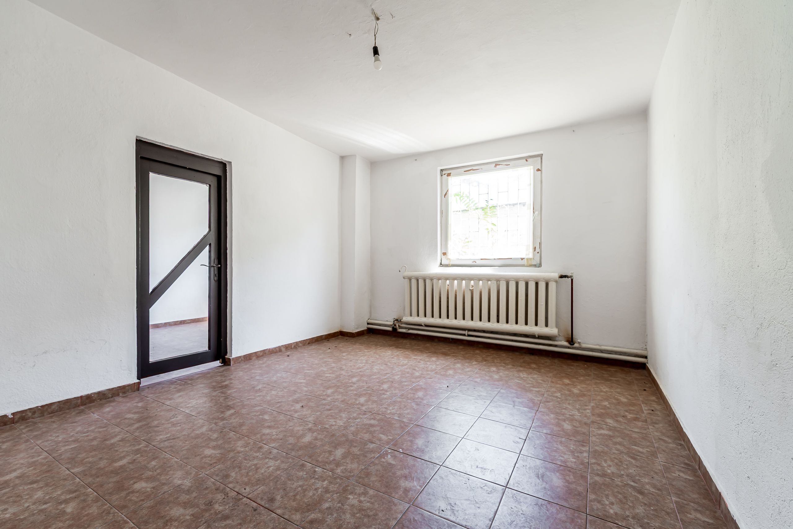 Casă individuală cu potențial comercial excelent in cartierul Vlaicu — fotografia 6