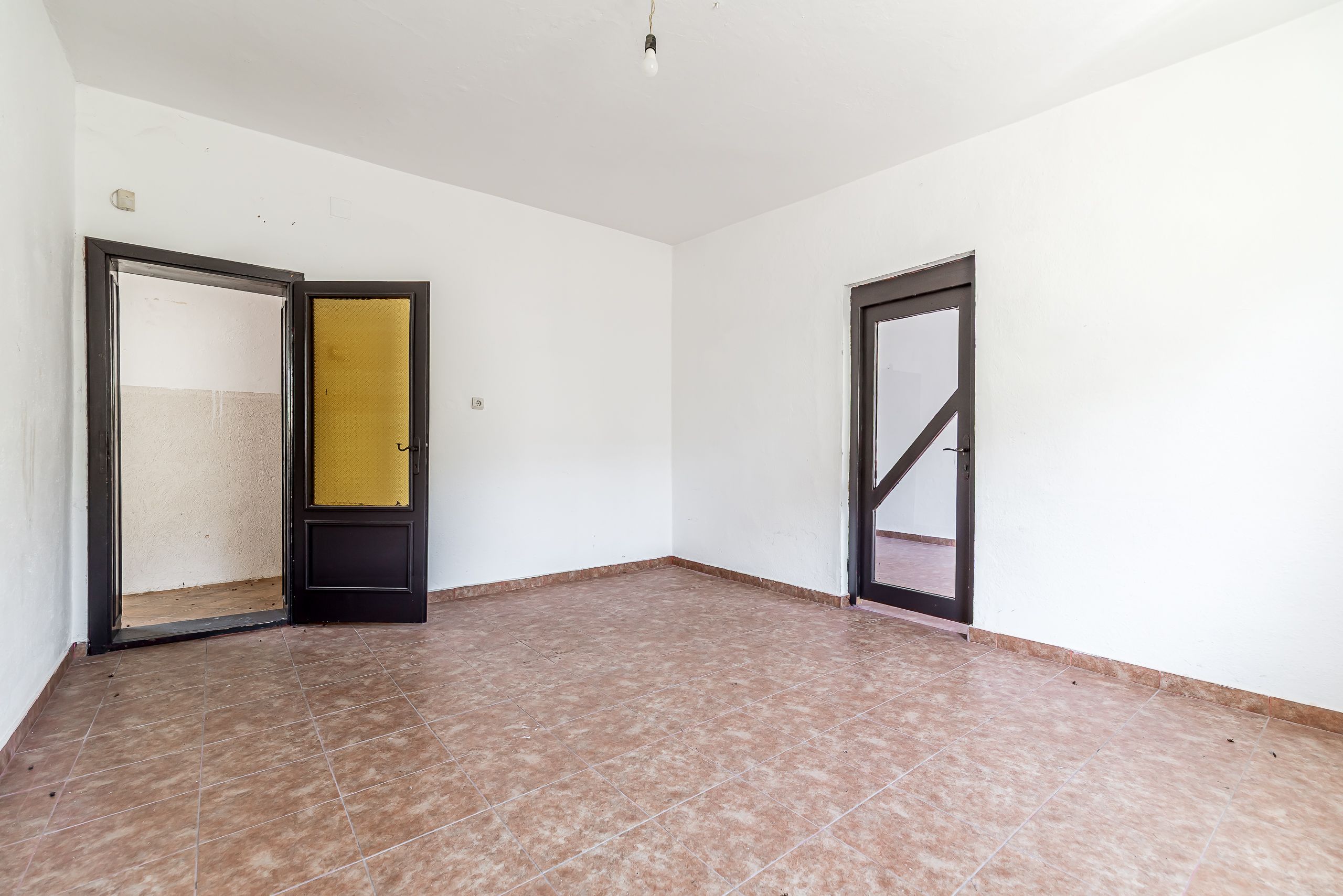 Casă individuală cu potențial comercial excelent in cartierul Vlaicu — fotografia 9