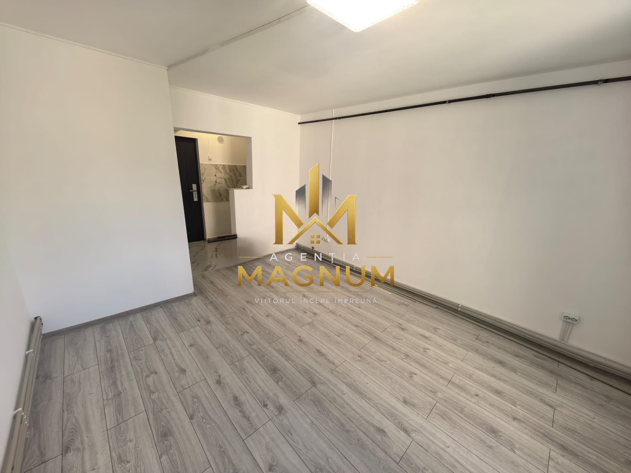 Garsonieră de vanzare | Etaj 2 | Centrală proprie — fotografia 3