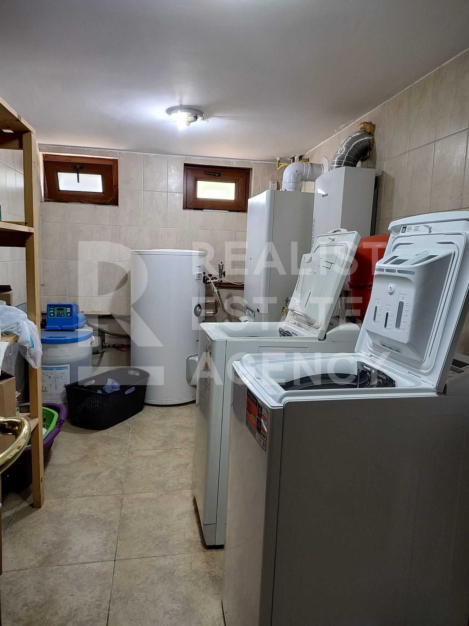 Vilă individuală 430 mp utili, teren 2.000 mp, Iași — fotografia 17